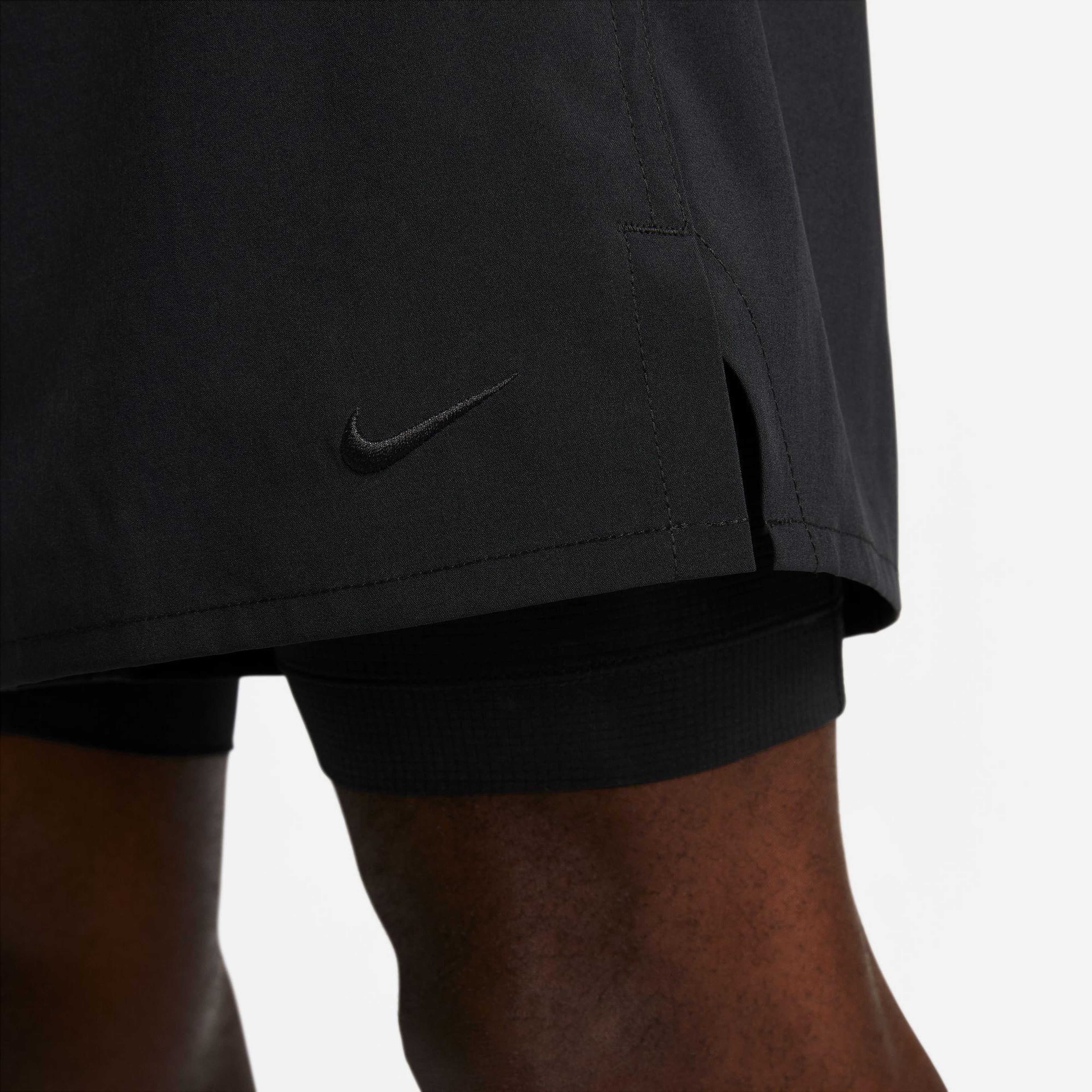 Nike Dri-Fit 18 cm 2'si 1 Arada Unlimited Woven Erkek Siyah Şort