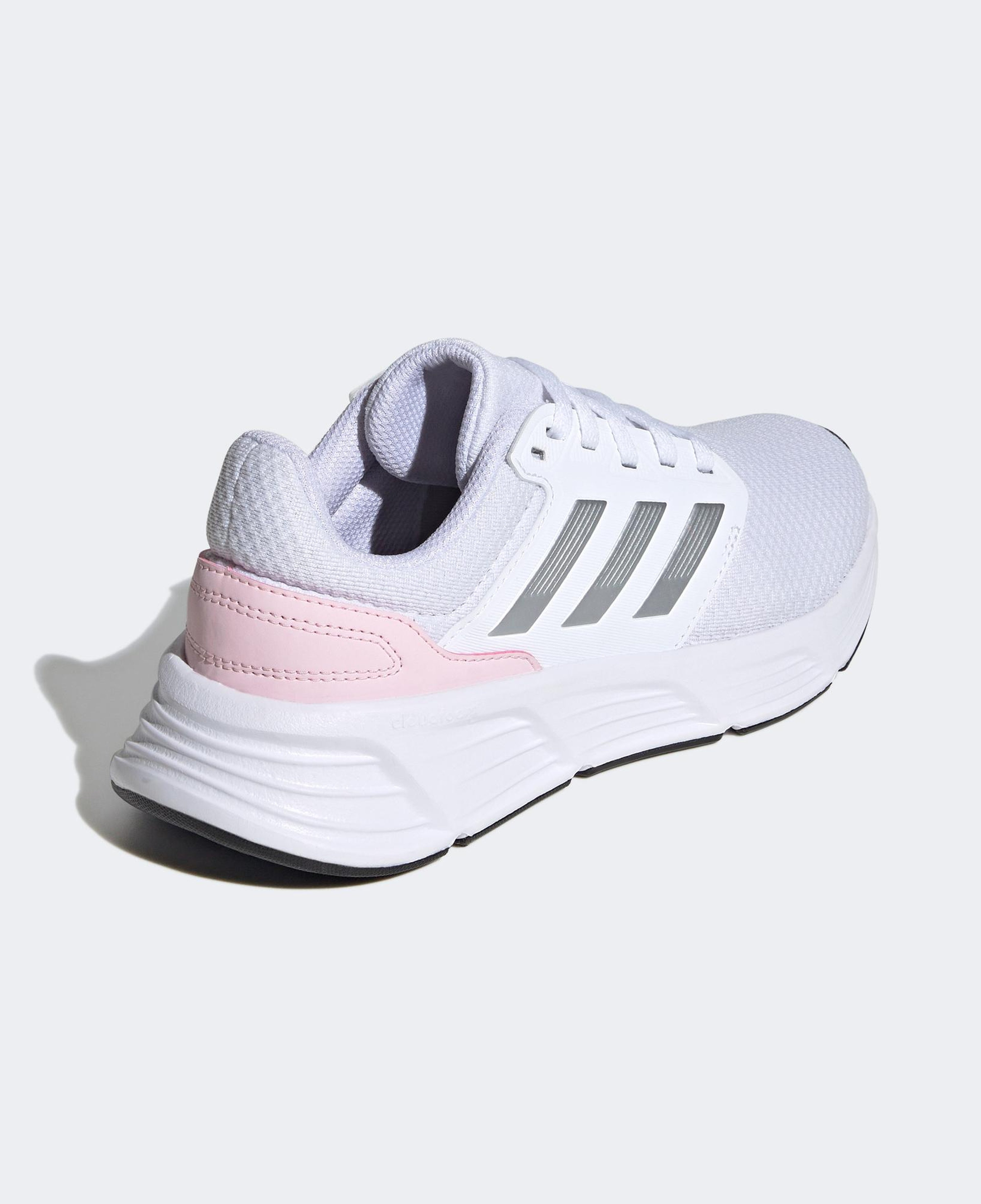 adidas Galaxy 6 Kadın Beyaz Koşu Ayakkabısı