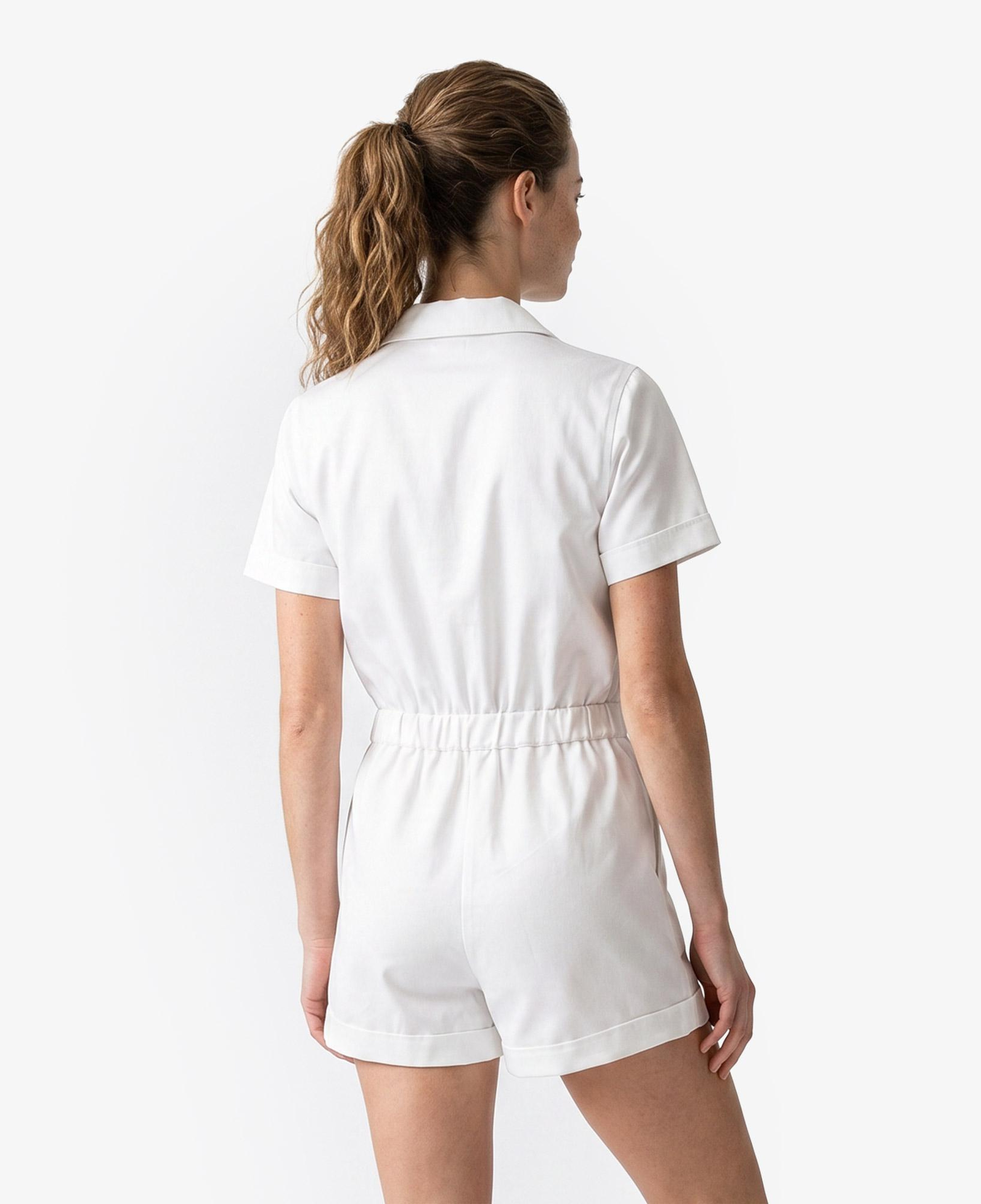 Kadın Classic Fit Kısa Kollu Beyaz Tulum