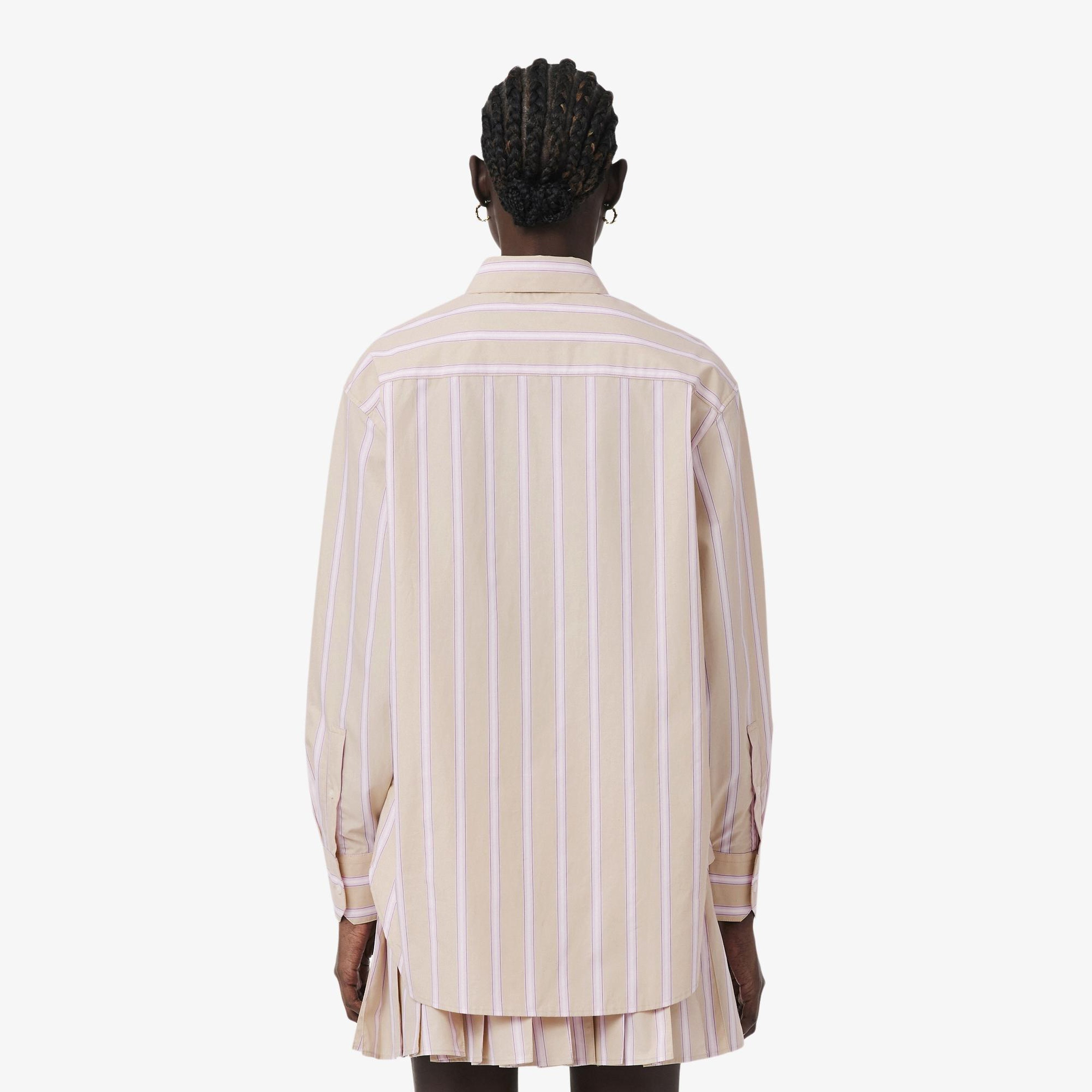 Kadın Oversize Fit Çizgili Pembe Gömlek