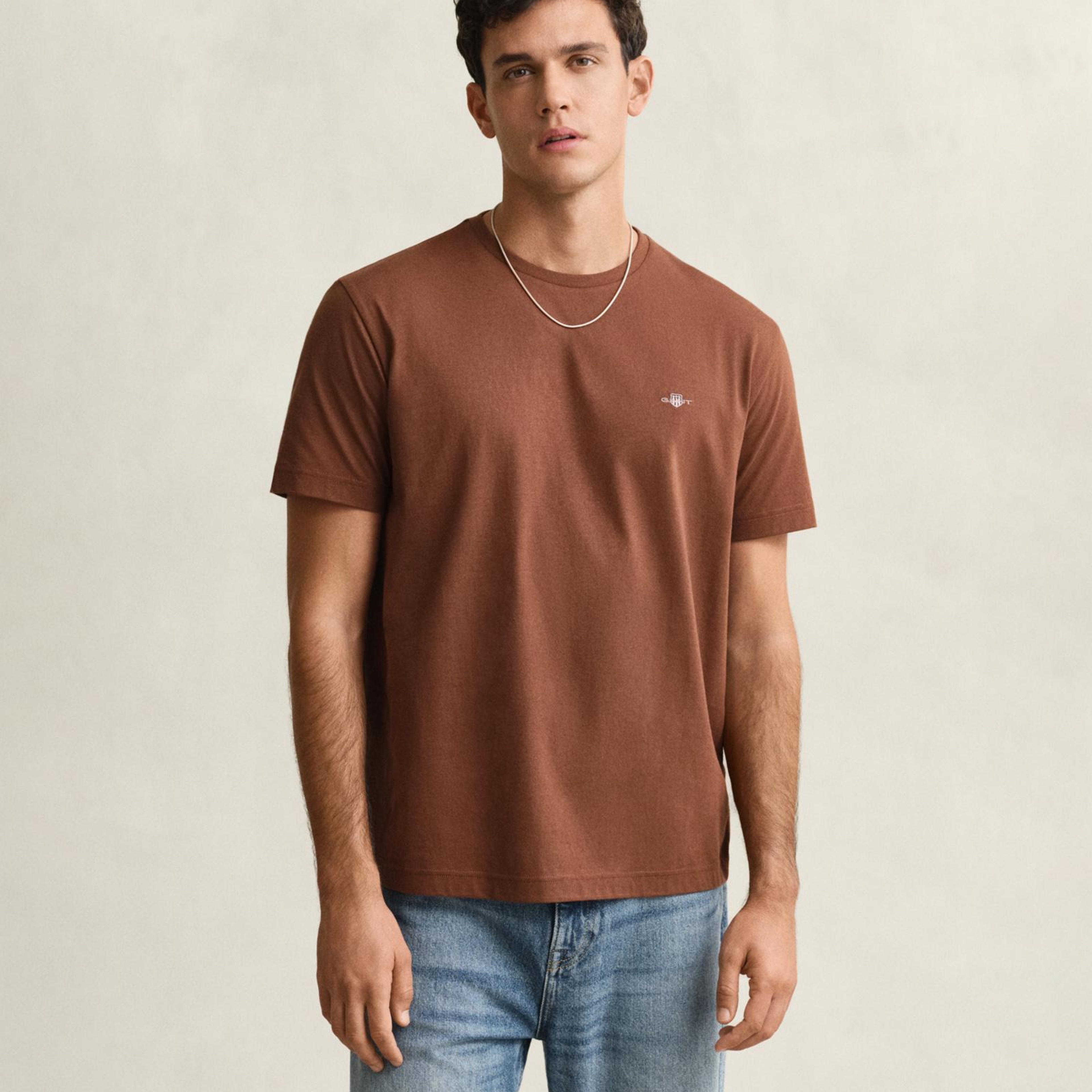 GANT Erkek Kahverengi Bisiklet Yaka Regular Fit Logolu T-Shirt