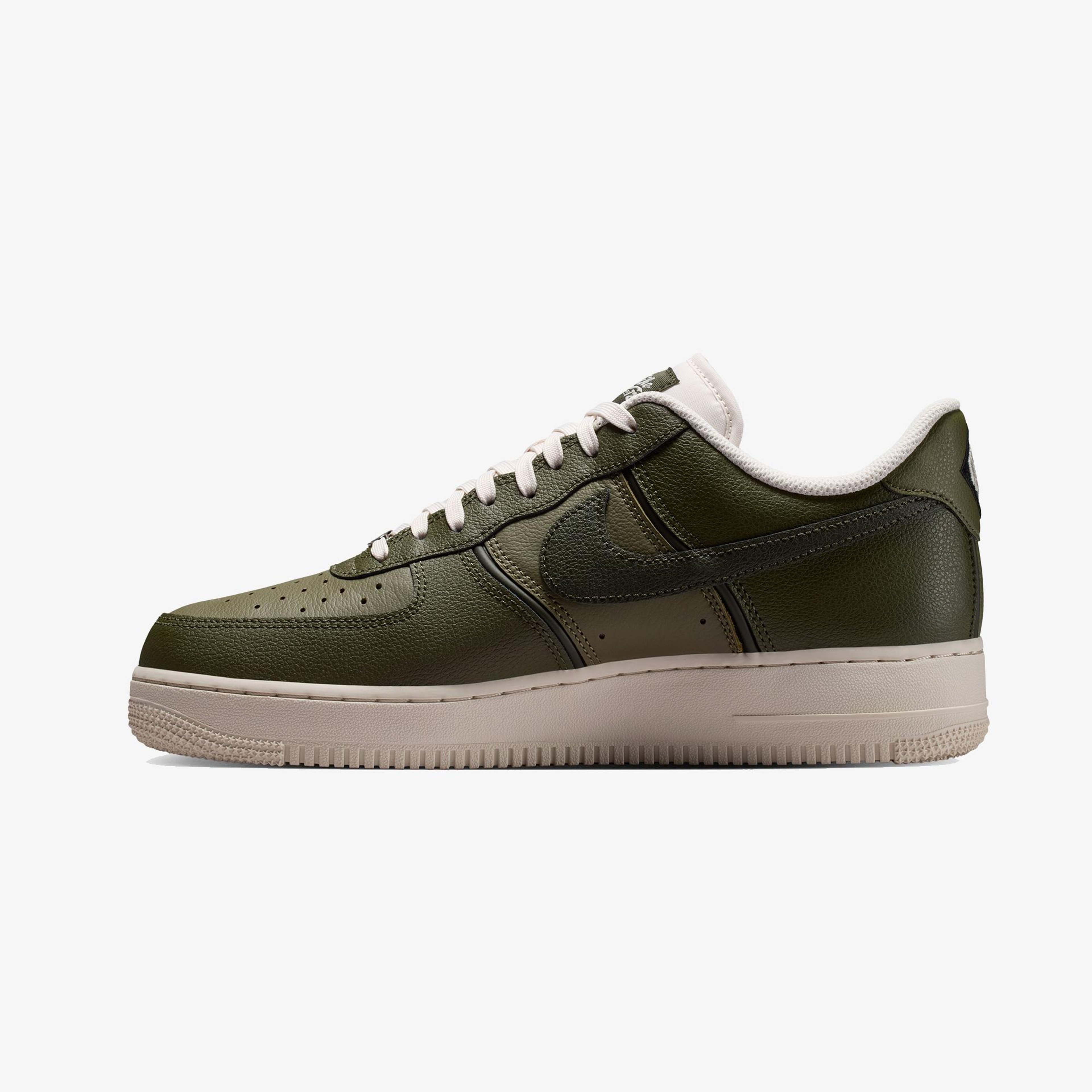 Nike Air Force 1 '07 LV8 Erkek Yeşil Spor Ayakkabı