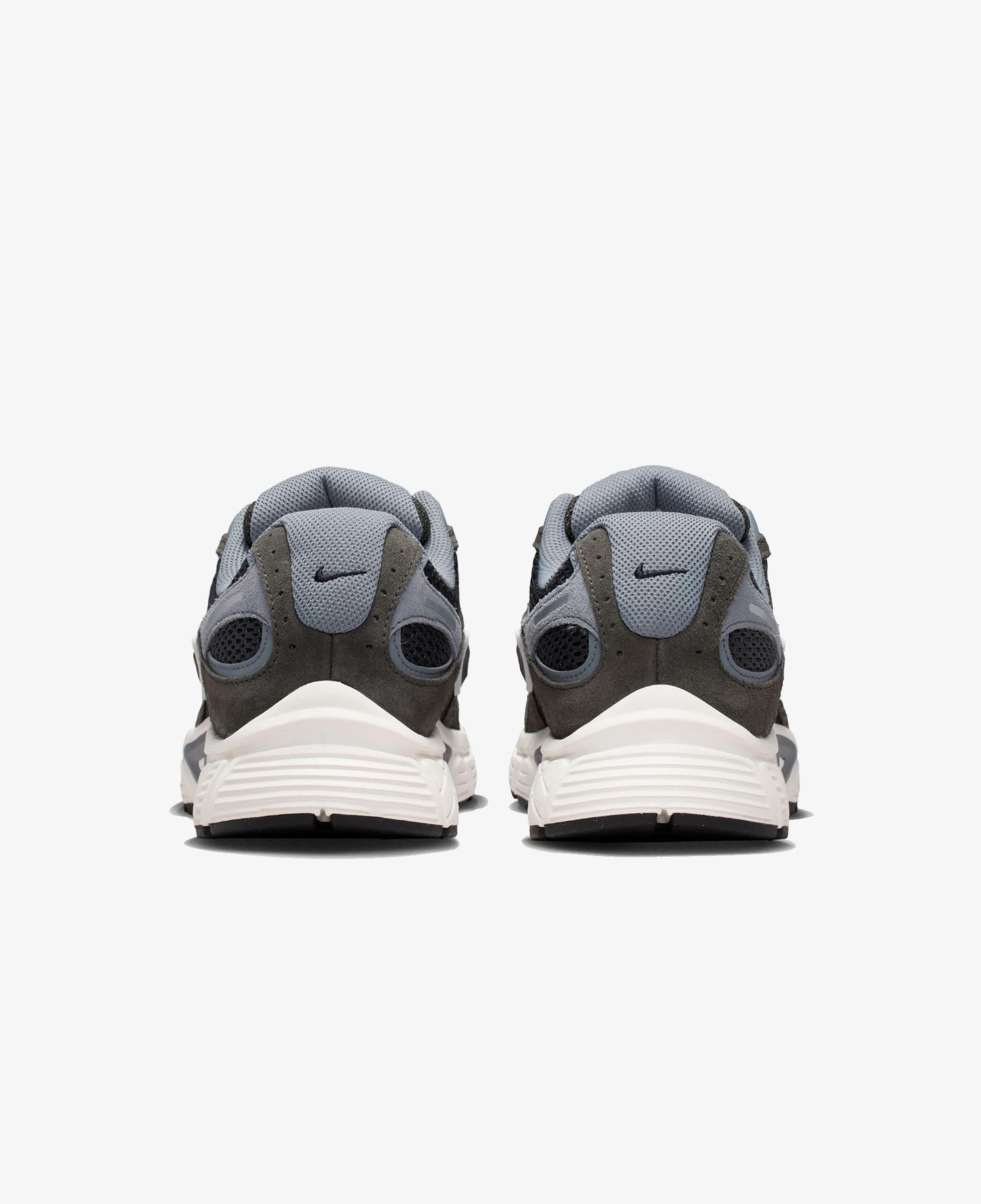 Nike V5 RNR Suede 2 Erkek Antrasit Spor Ayakkabı
