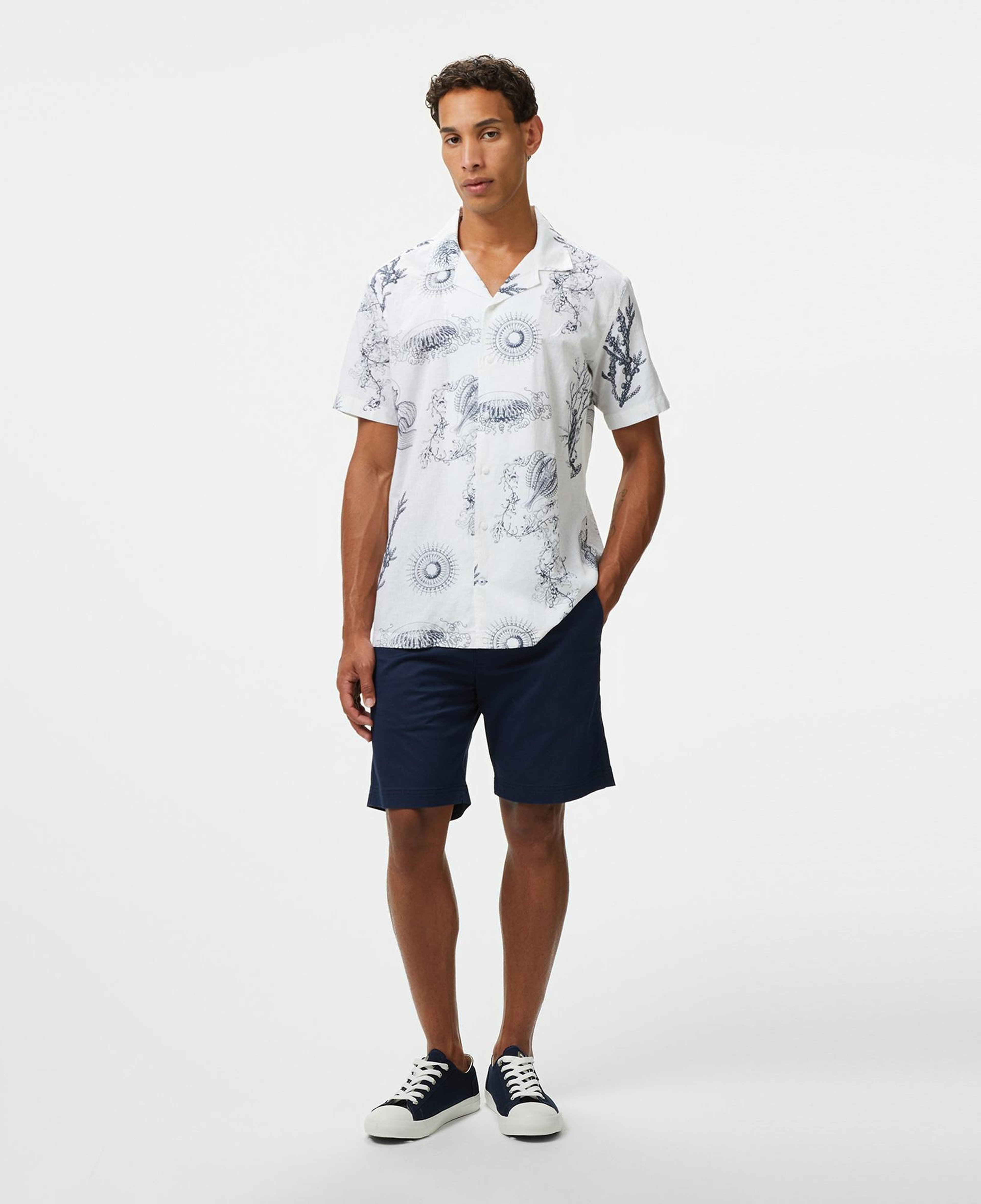 Nautica Erkek Beyaz Classic Fit Desenli Keten Karışımlı Gömlek