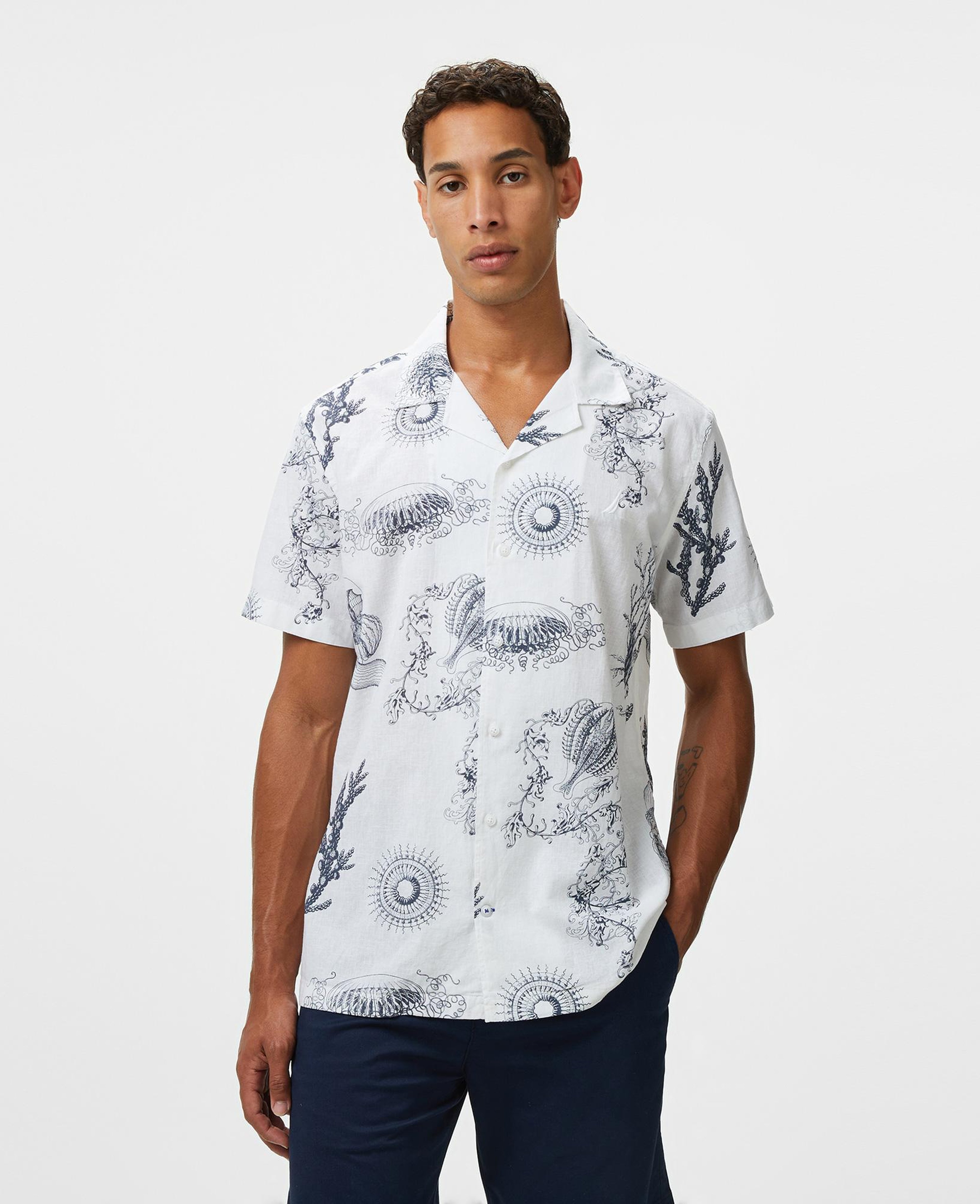 Nautica Erkek Beyaz Classic Fit Desenli Keten Karışımlı Gömlek