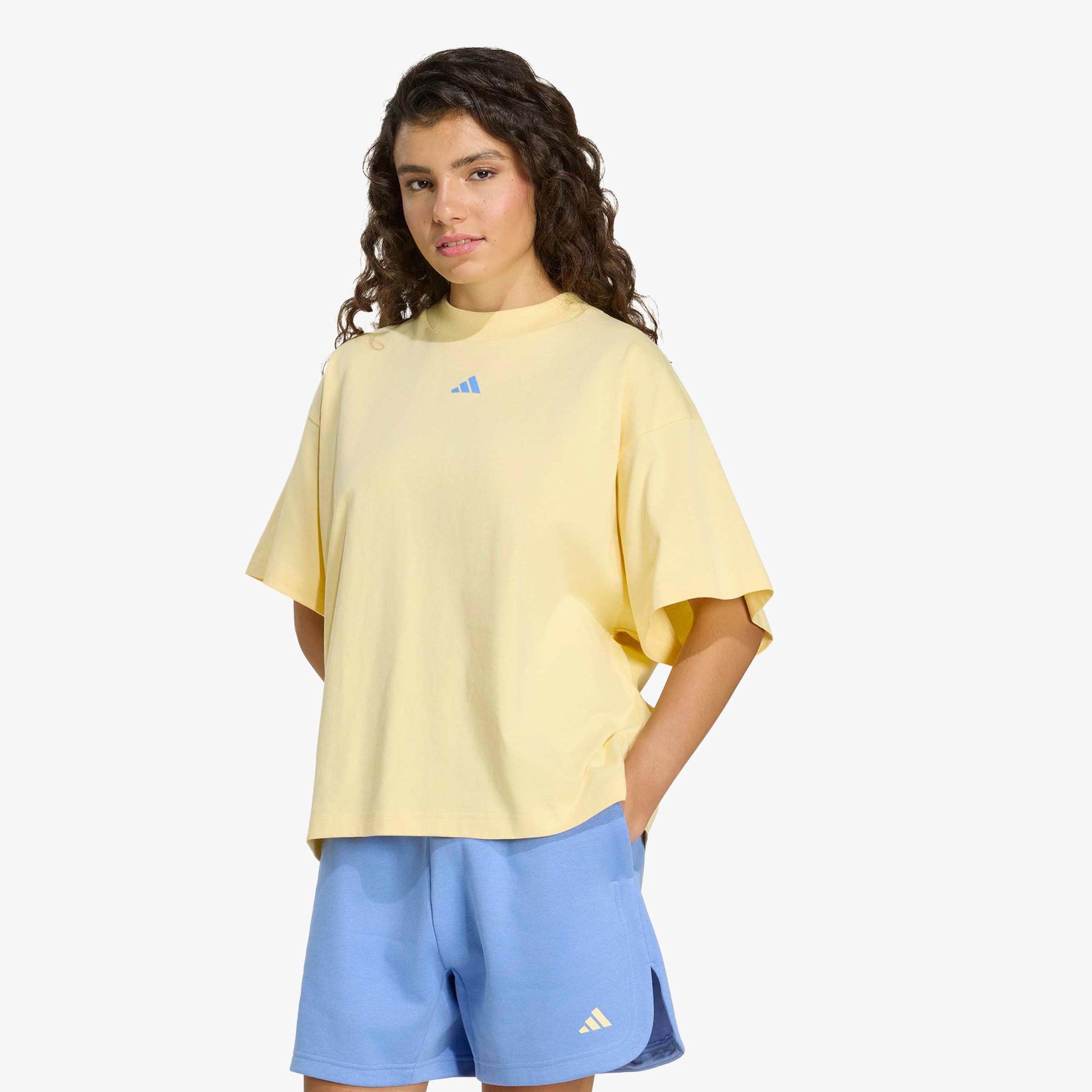 adidas Studio Boyfriend Kadın Sarı T-Shirt