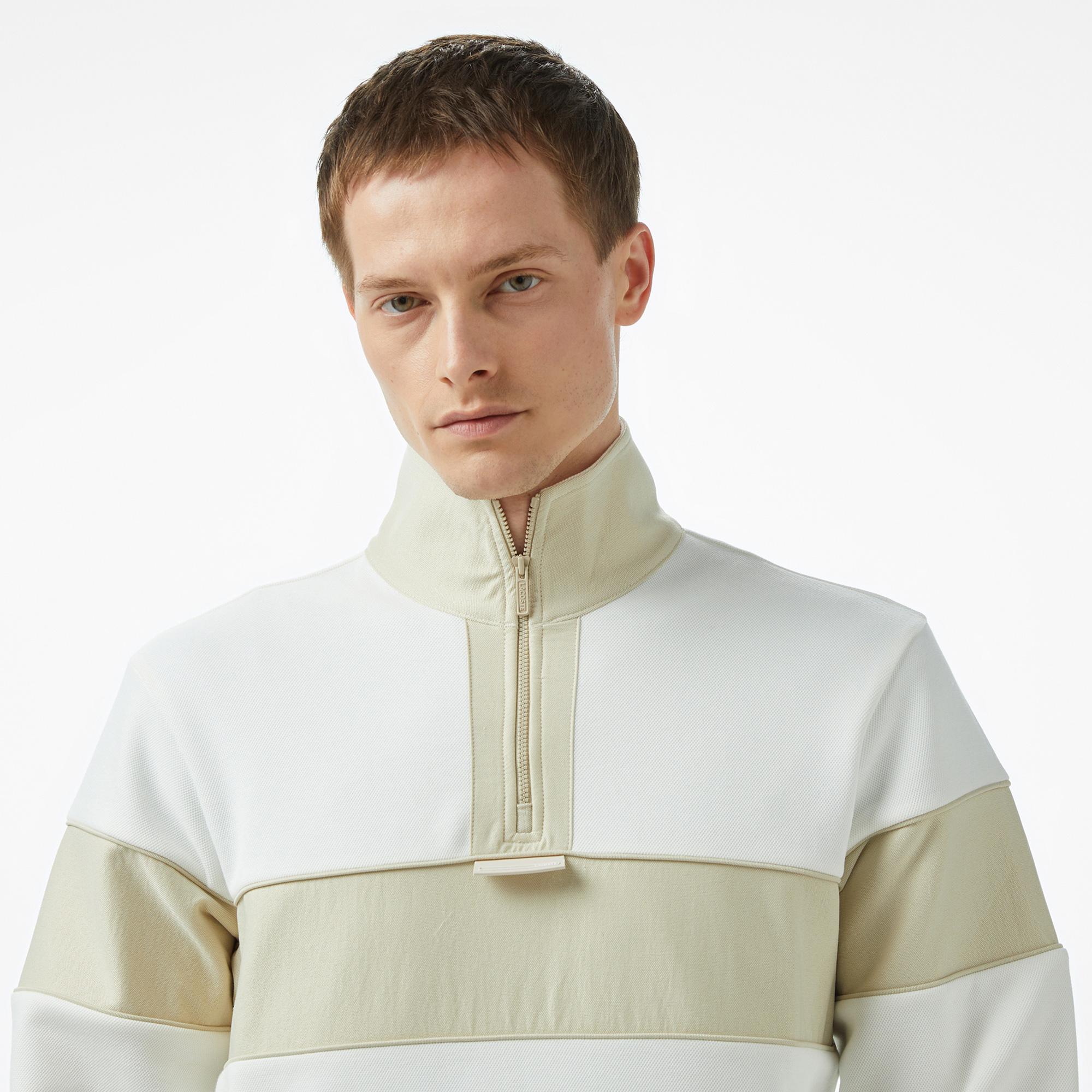 Erkek Classic Fit Yarım Fermuarlı Renk Bloklu Beyaz Sweatshirt