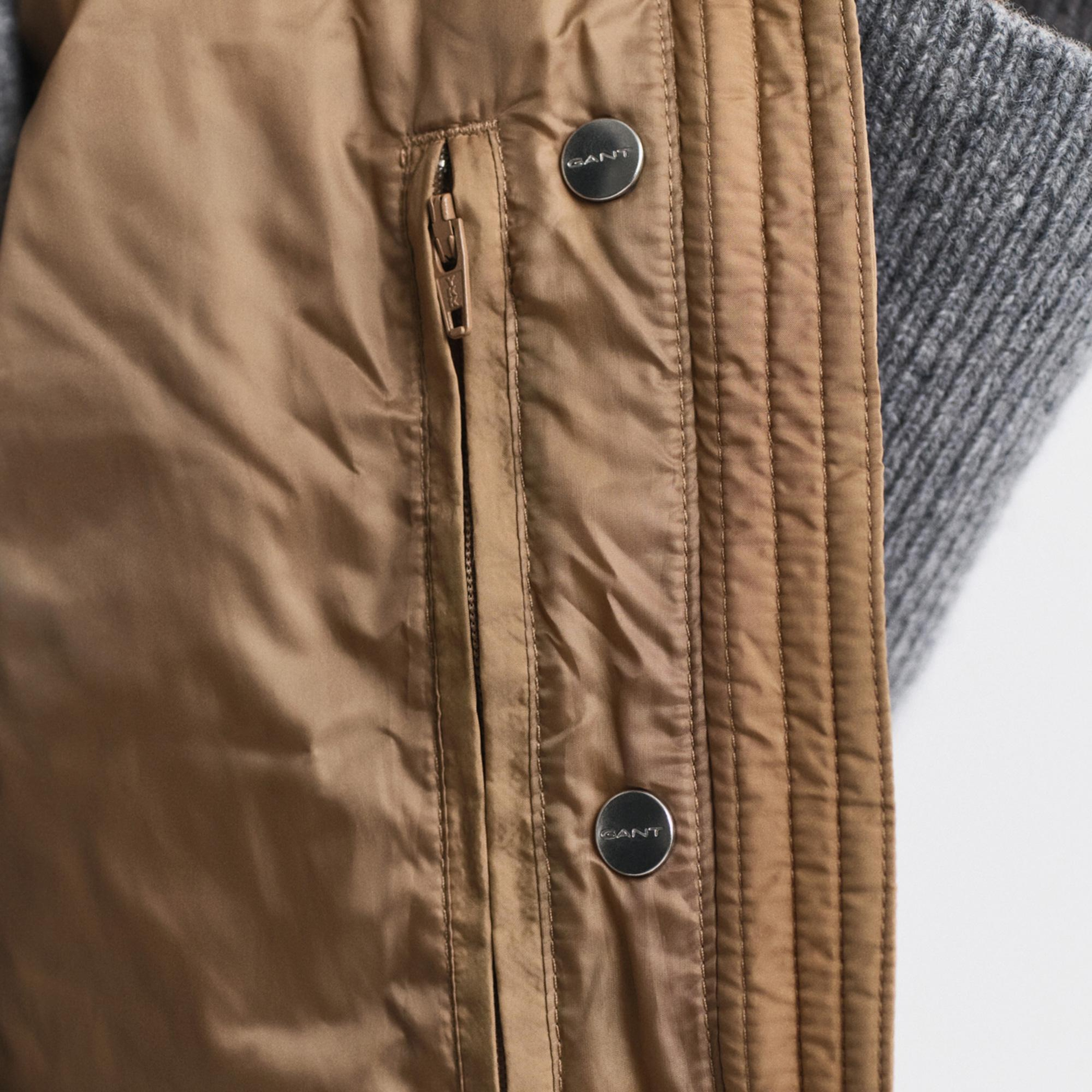 GANT Kadın Kahverengi Regular Fit Dik Yaka Kaz Tüyü Yelek