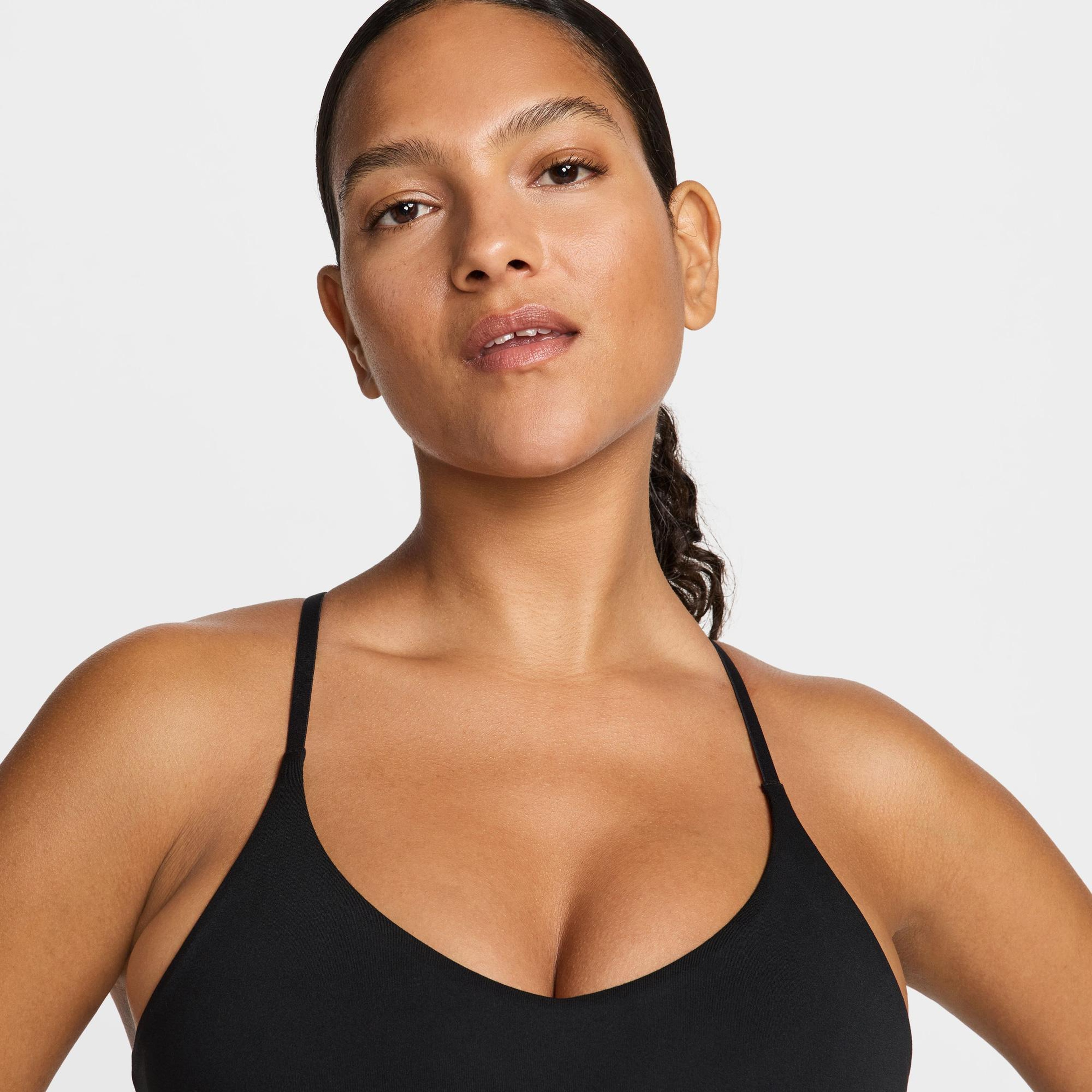 Nike Dri-Fit Indy Hafif Destekli Kadın Siyah Bra