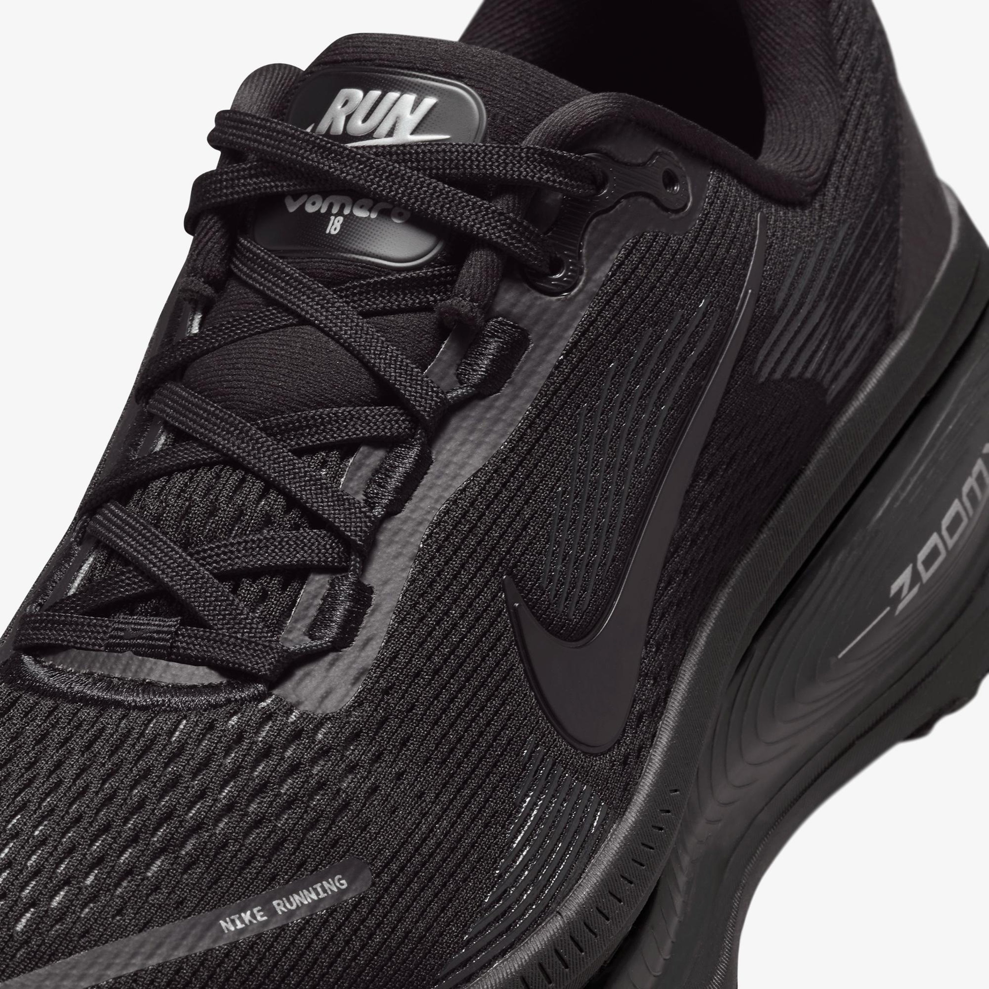 Nike Vomero 18 Kadın Siyah Koşu Ayakkabısı