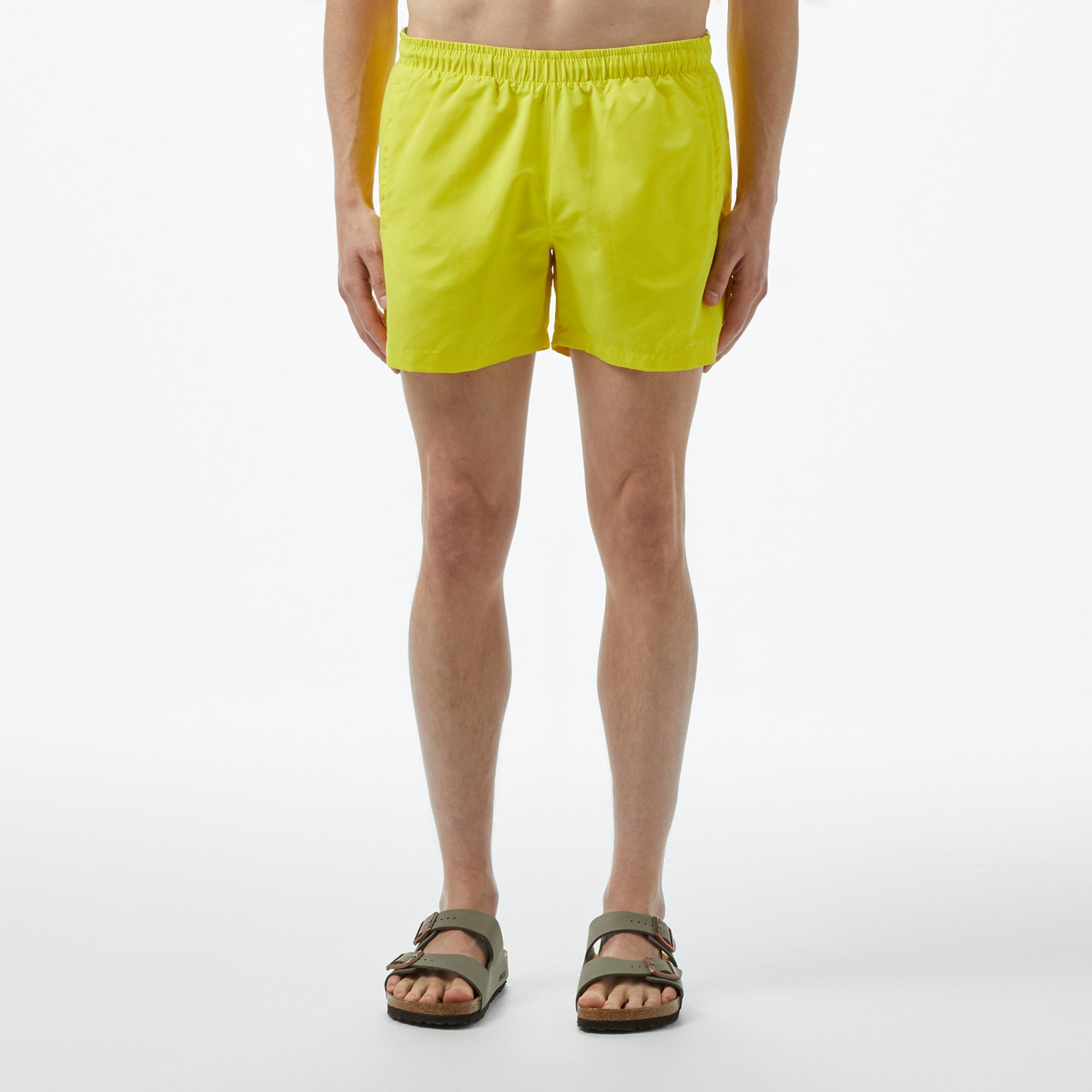 Lacoste Erkek Regular Fit Sarı Deniz Şortu