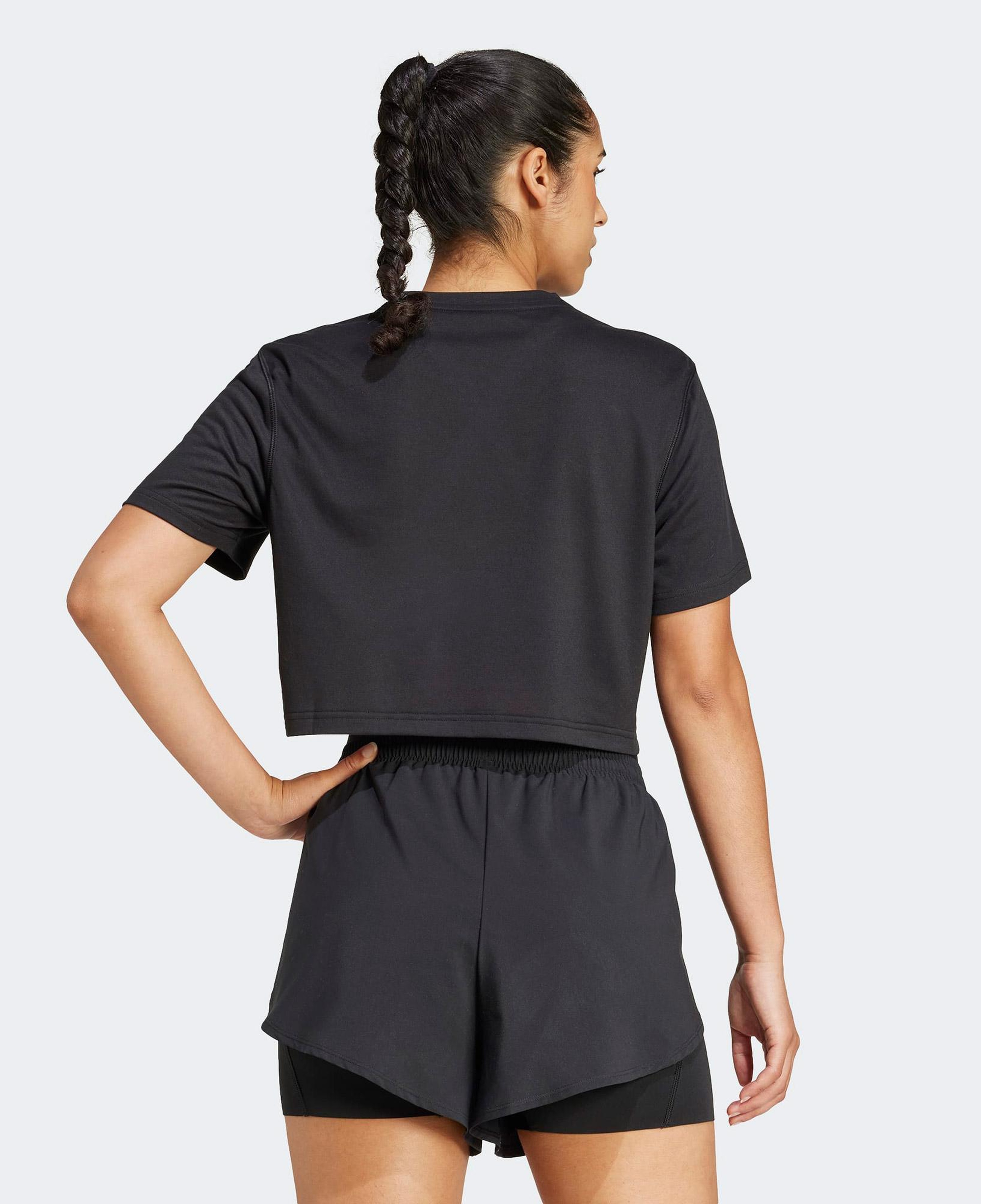 adidas Train Essentials Boxy Workout Kadın Siyah Antrenman T-Shirt