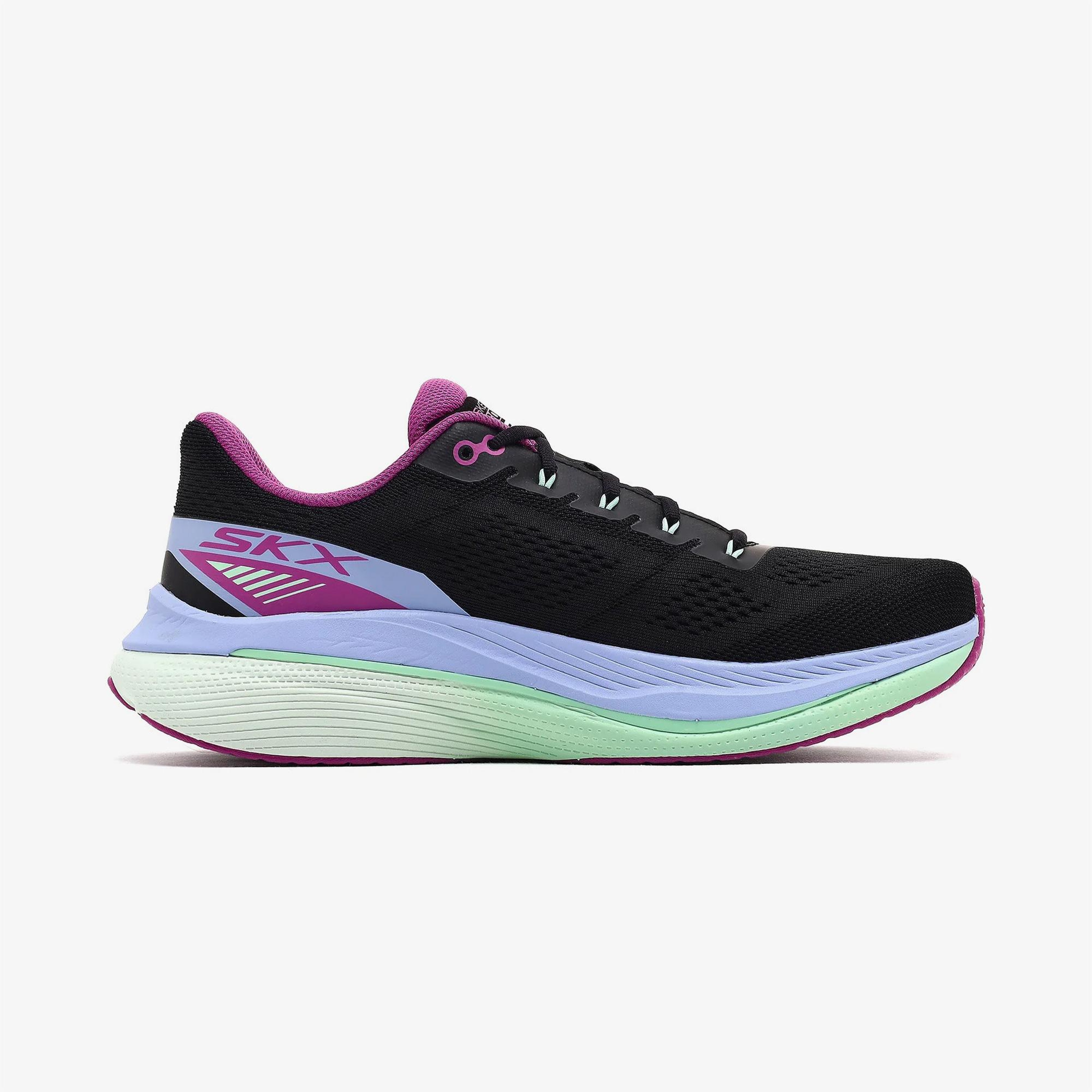 Skechers Max Cushioning Kadın Siyah Koşu Ayakkabısı