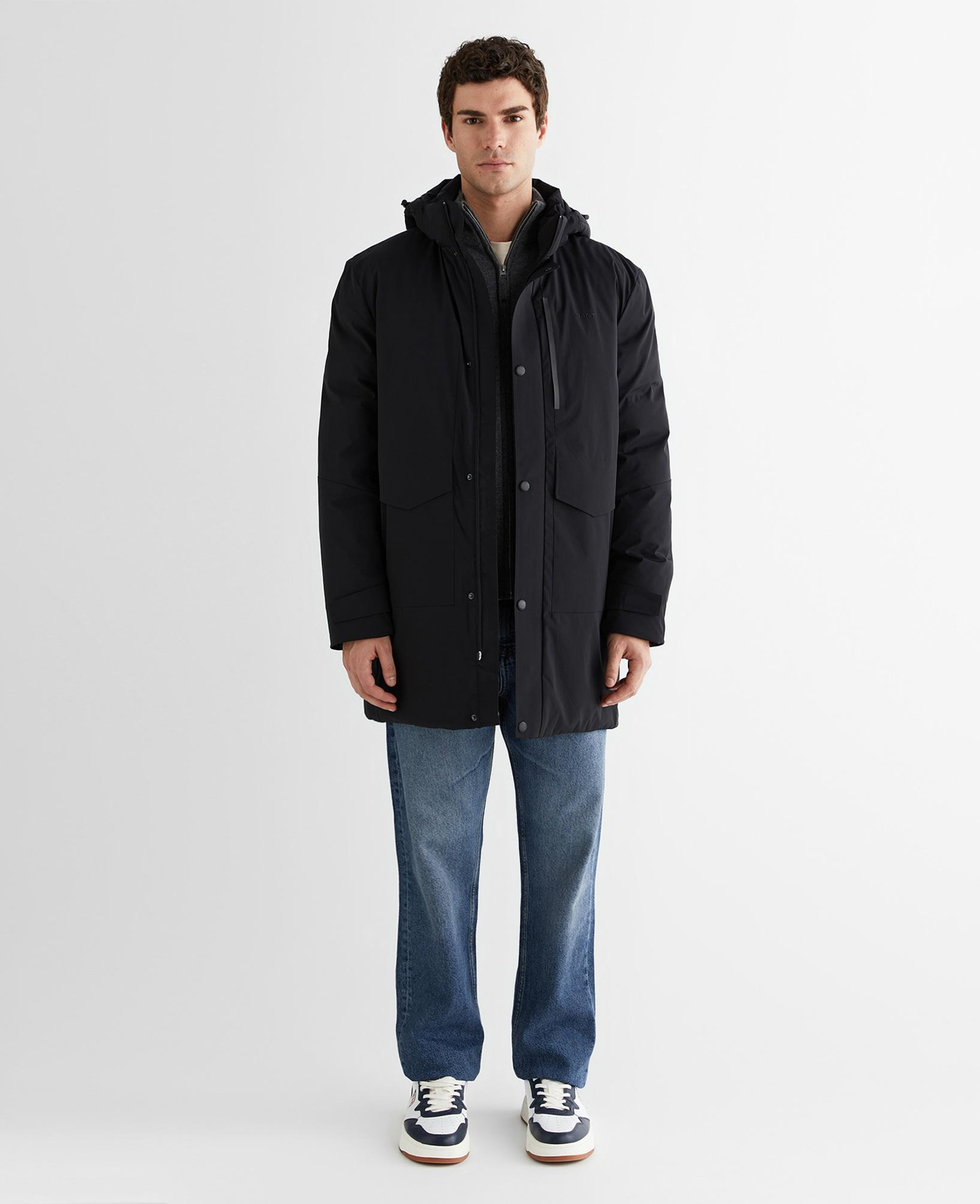 GANT Erkek Siyah Standart Fit Kapüşonlu Mont