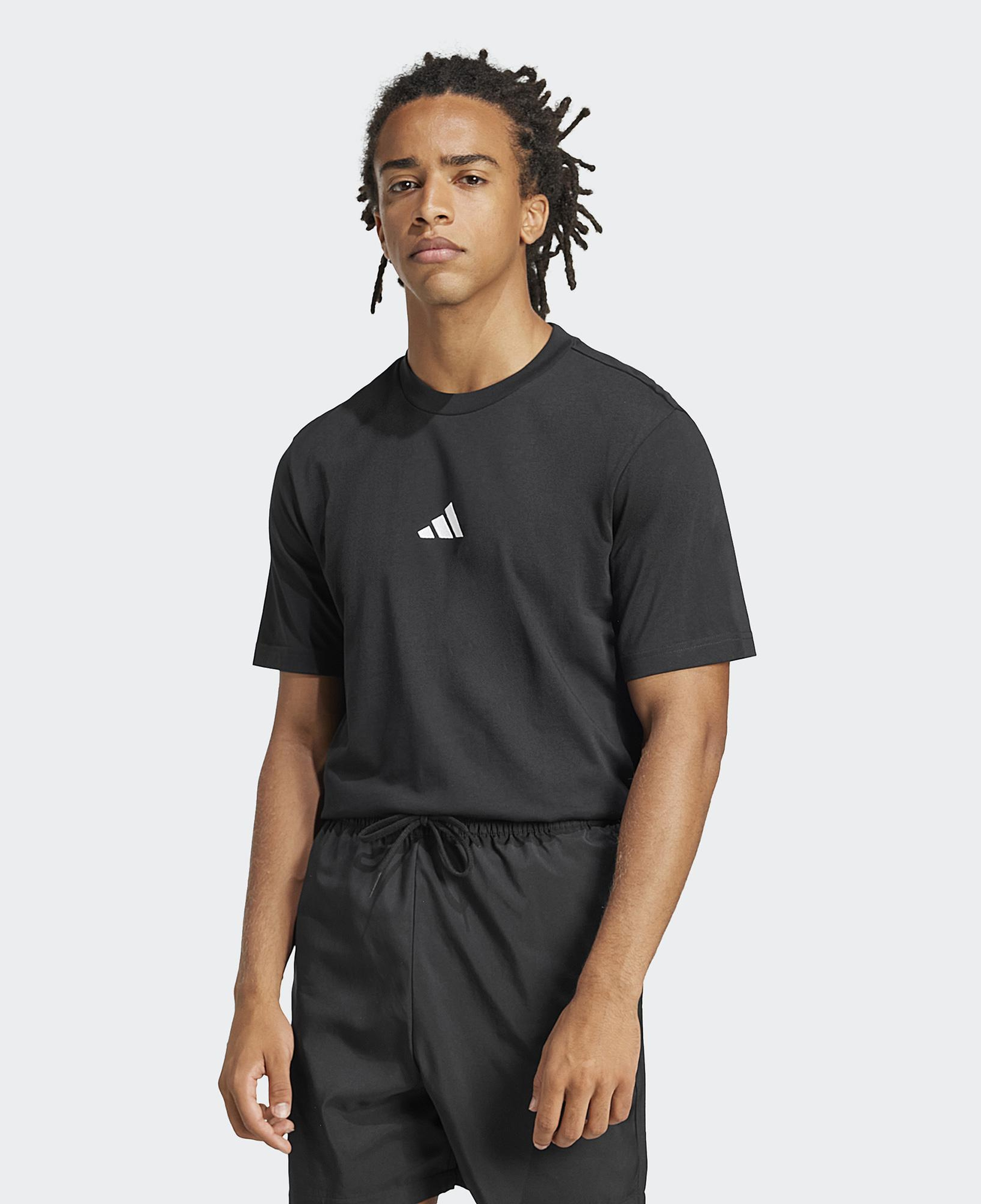adidas Essentials Small Logo Single Erkek Siyah T-Shirt