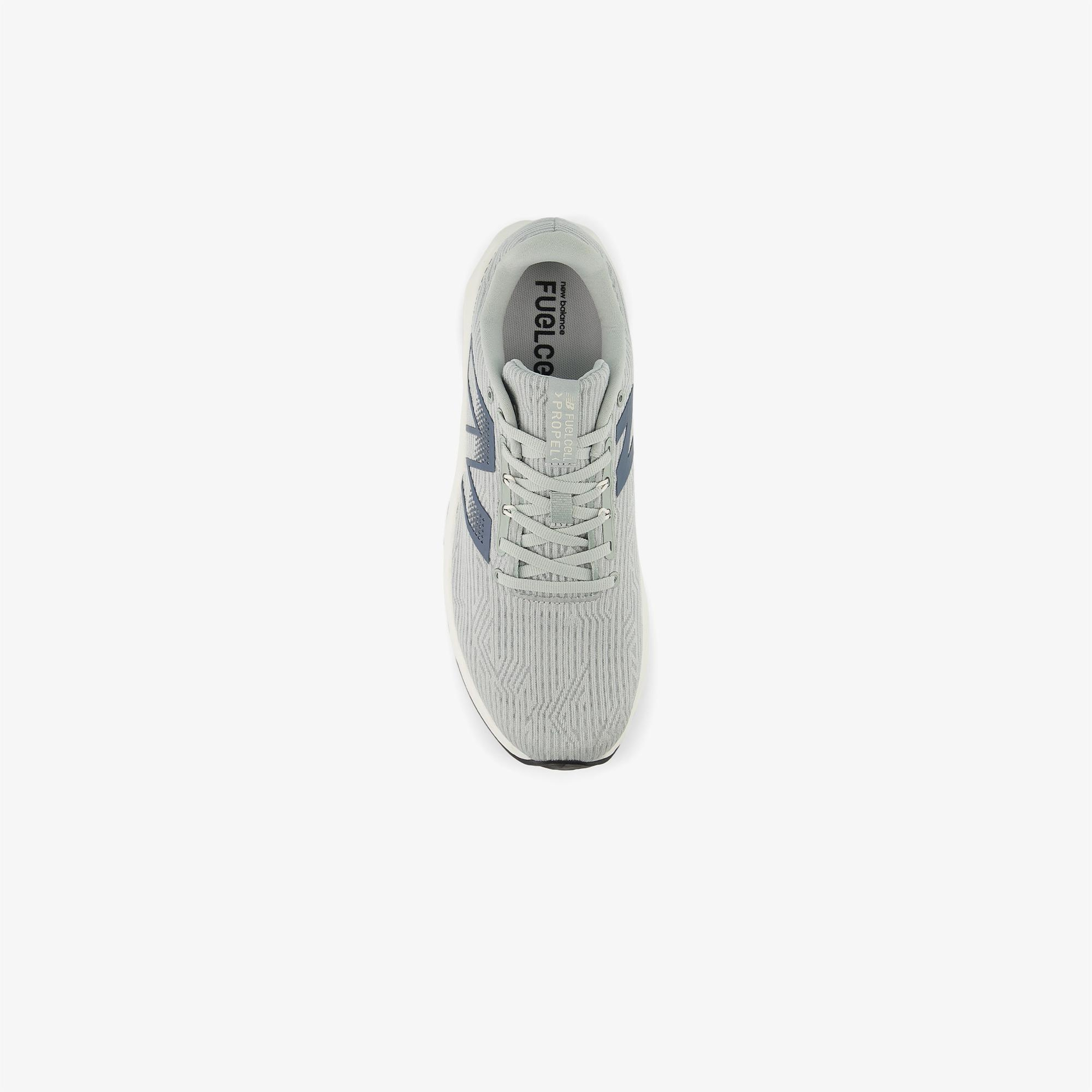 New Balance FuelCell Propel Erkek Gri Koşu Ayakkabısı