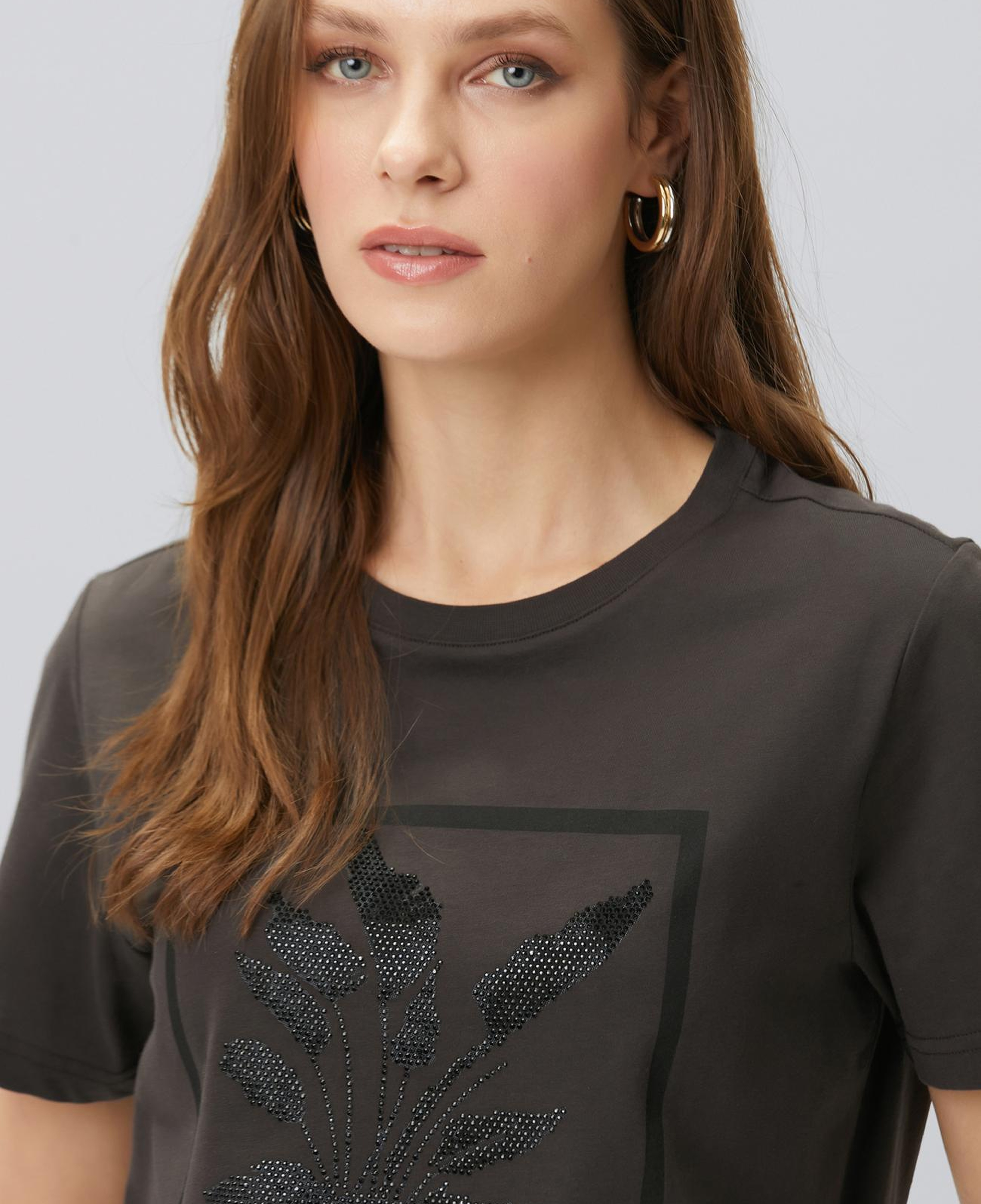 Network Kadın Kahverengi Royal Desen Taş Baskılı T-shirt