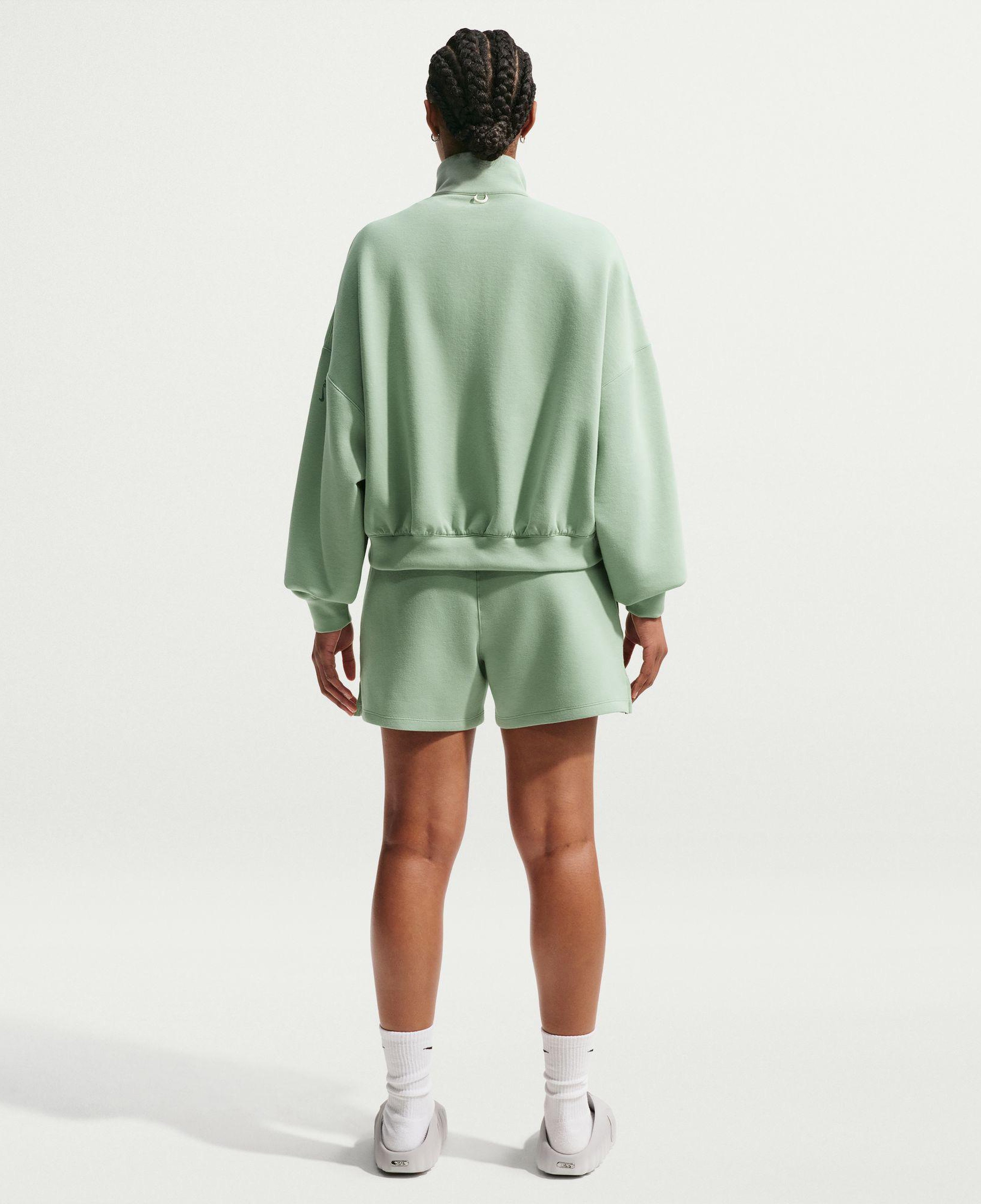 Nike 24.7 Dri-Fit Impossibly Soft Knit 10 cm Kadın Yeşil Şort