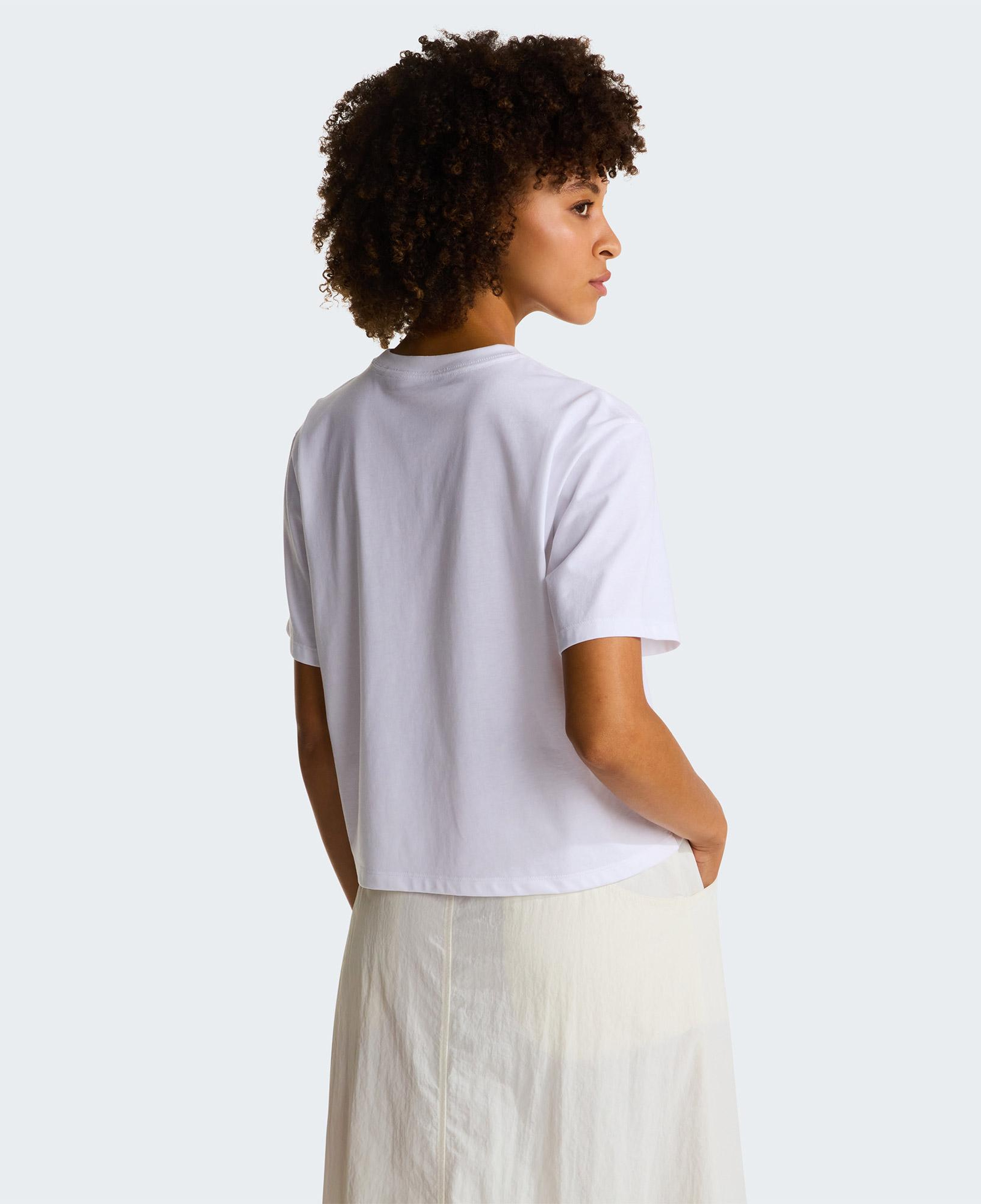 The North Face Evolution Simple Dome Crop Rlx Kadın Beyaz T-Shirt