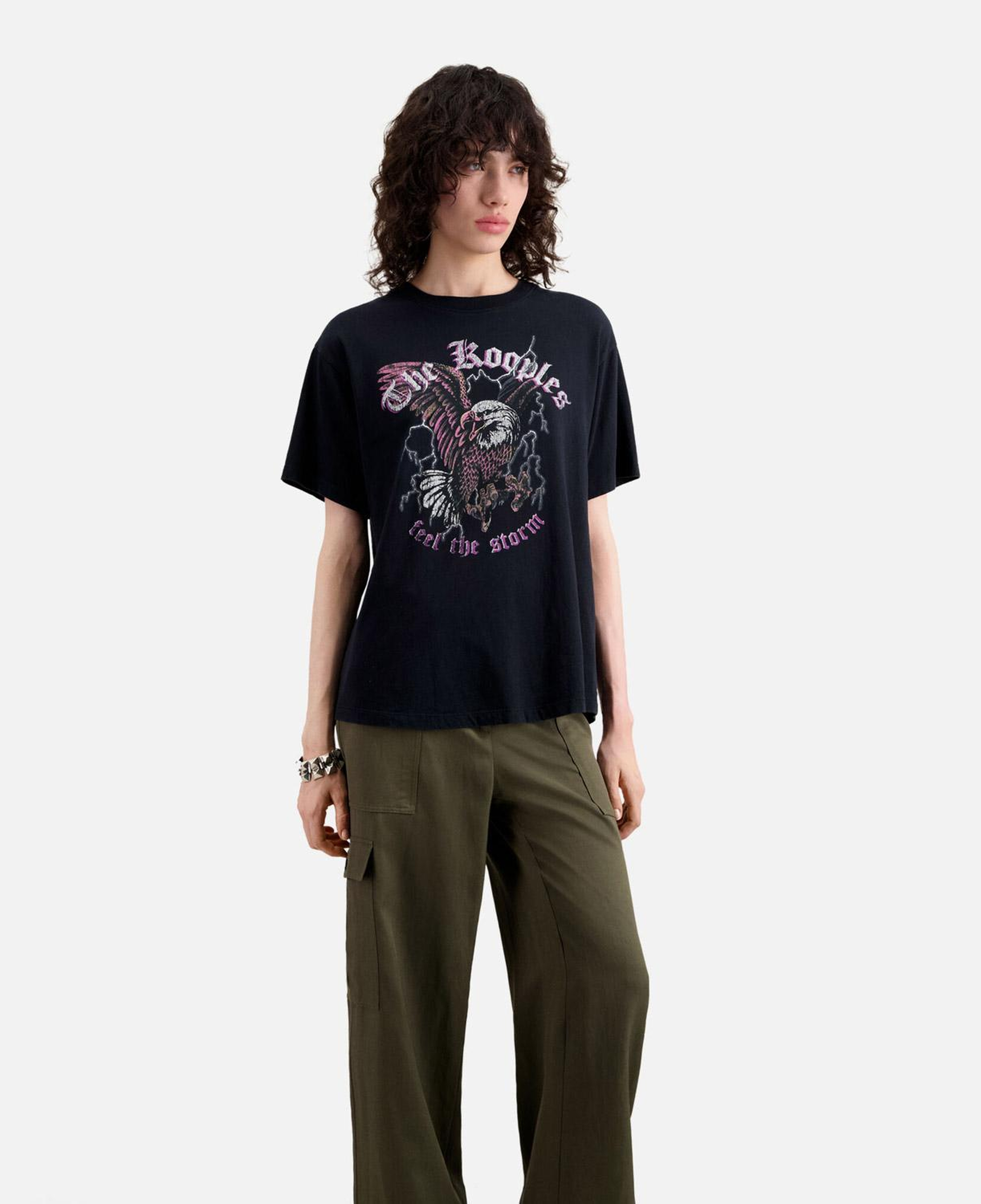 KADIN BASKILI SİYAH T-SHIRT