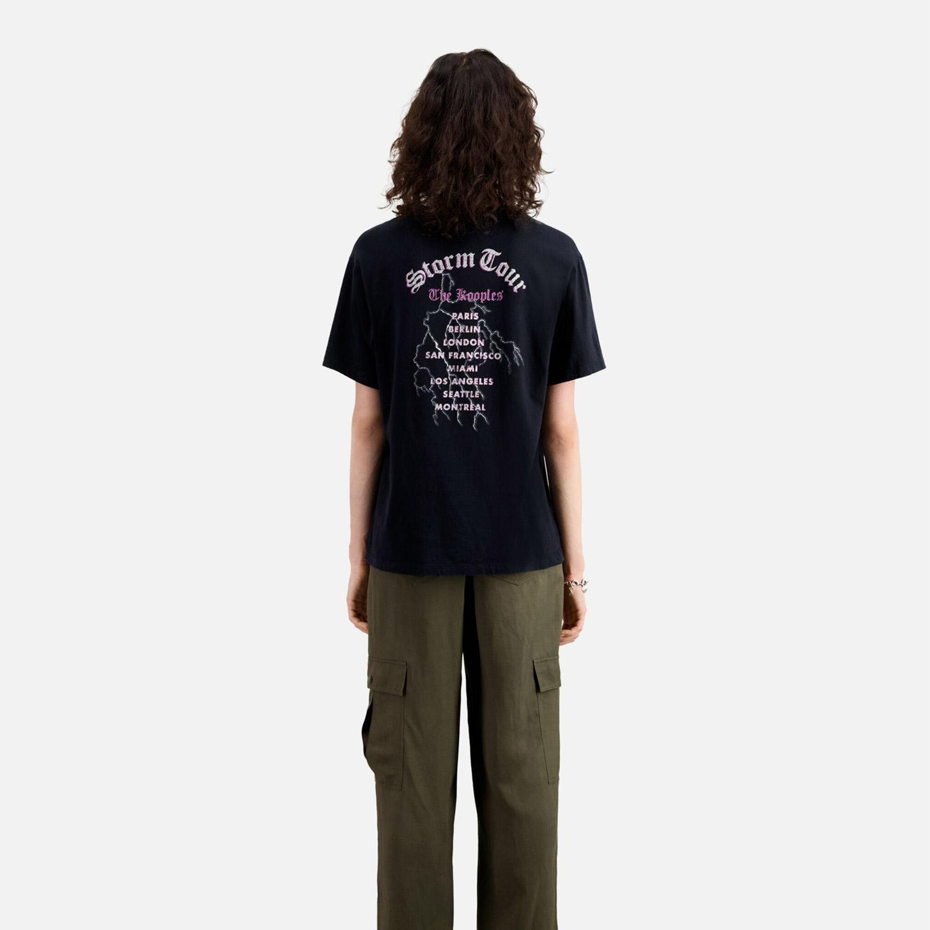 KADIN BASKILI SİYAH T-SHIRT