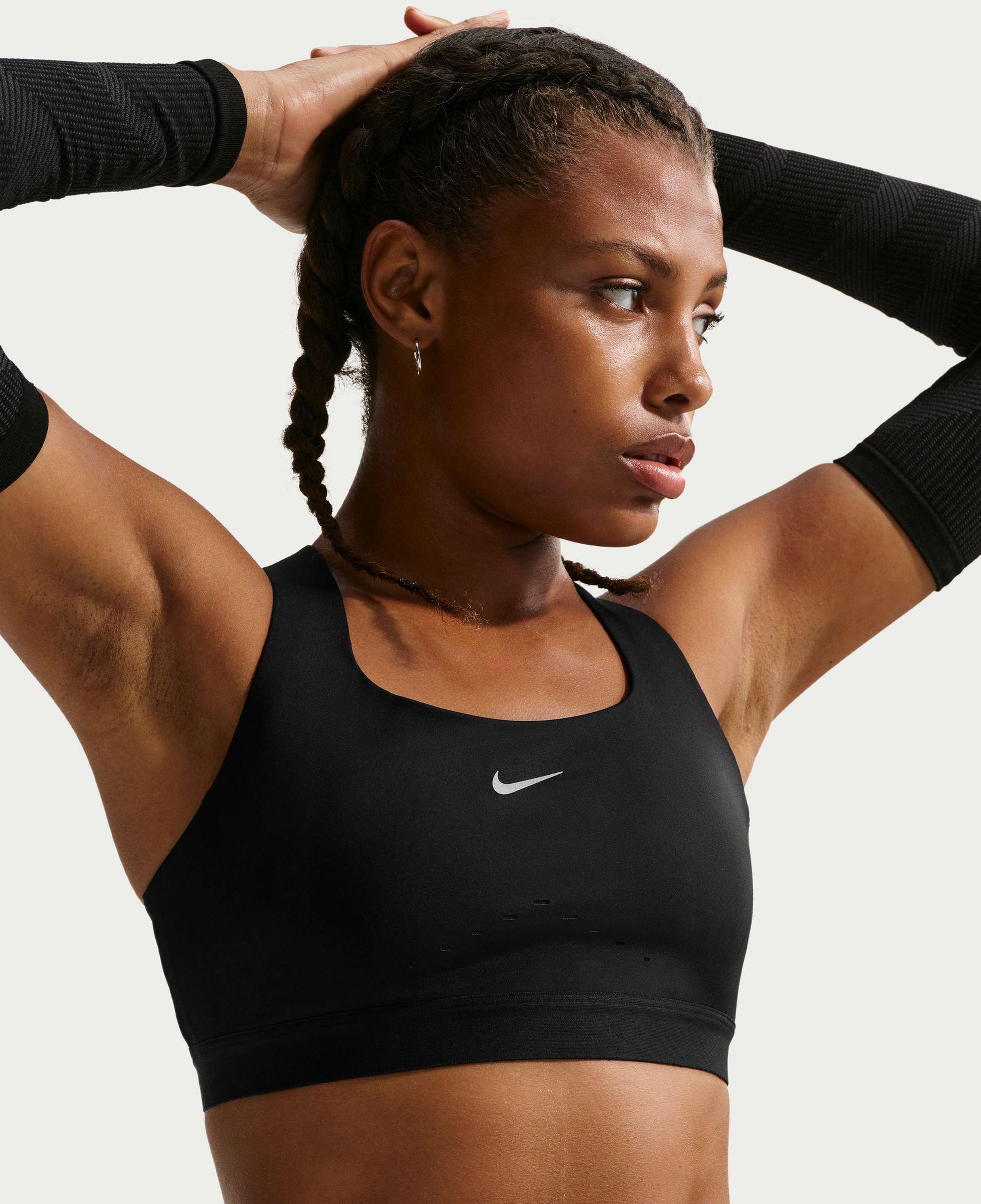Nike Swift Kadın Siyah Bra