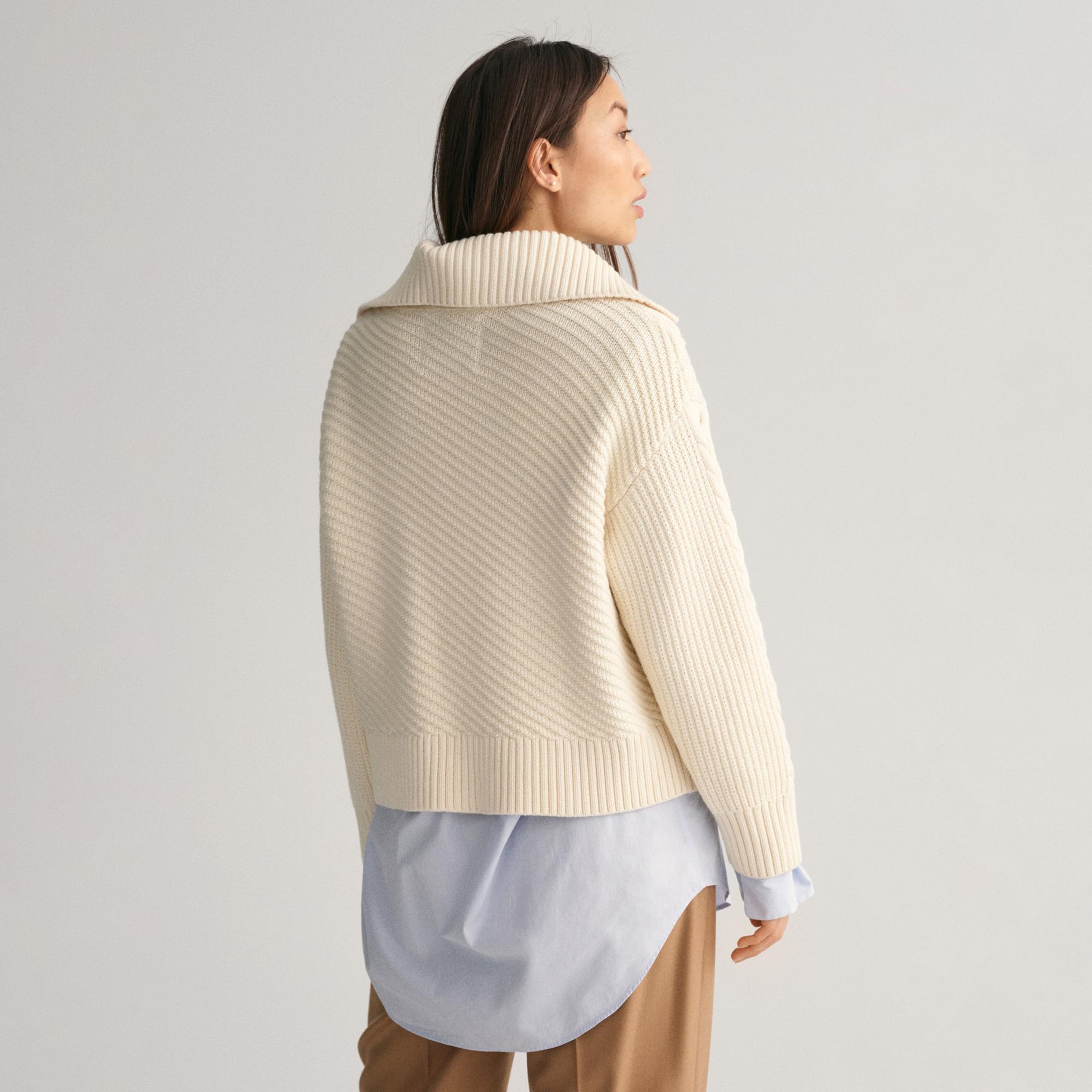 GANT Kadın Krem Relaxed Fit Klasik Yaka Desenli Kazak