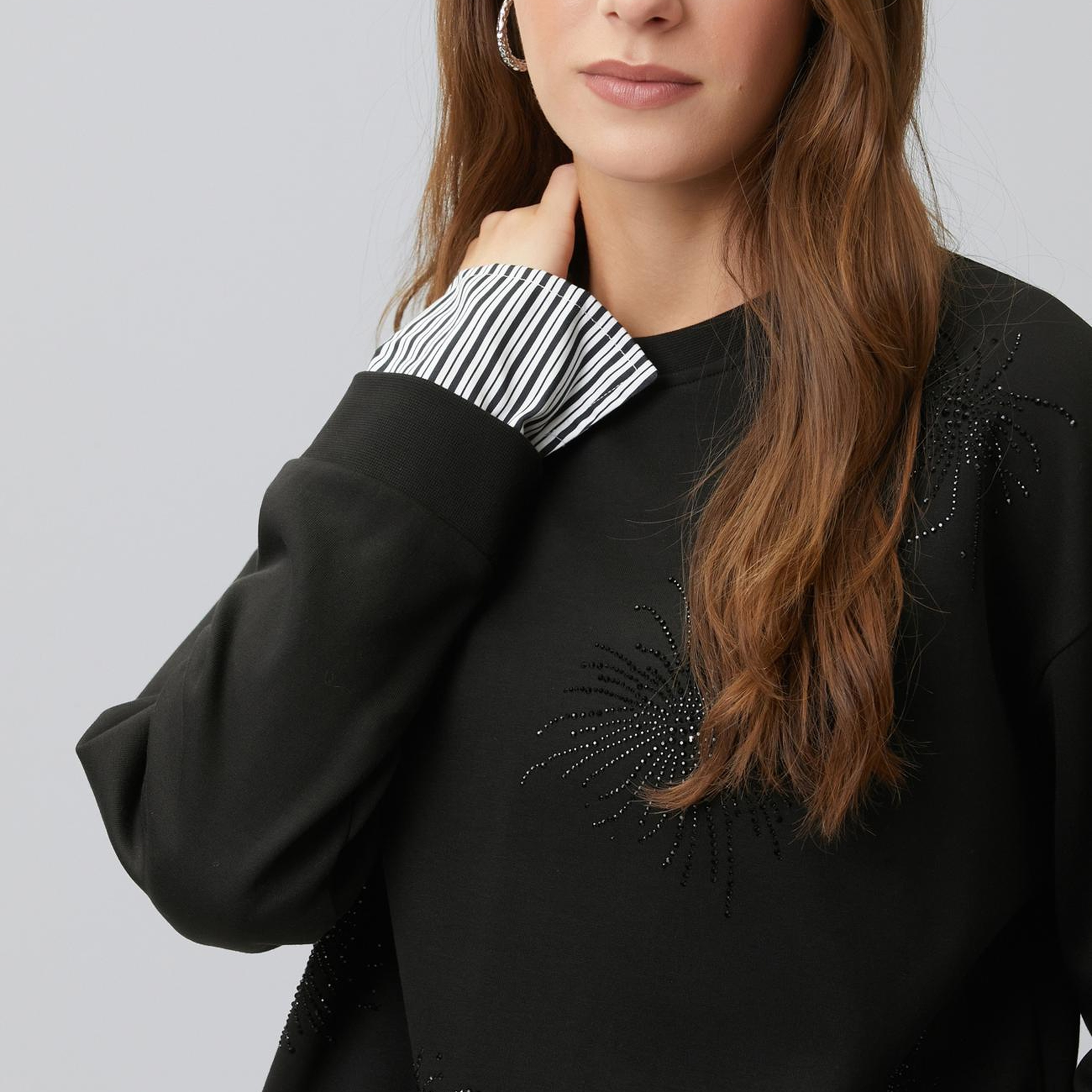 Network Kadın Siyah Taş Detaylı Dokuma Garnili Sweatshirt