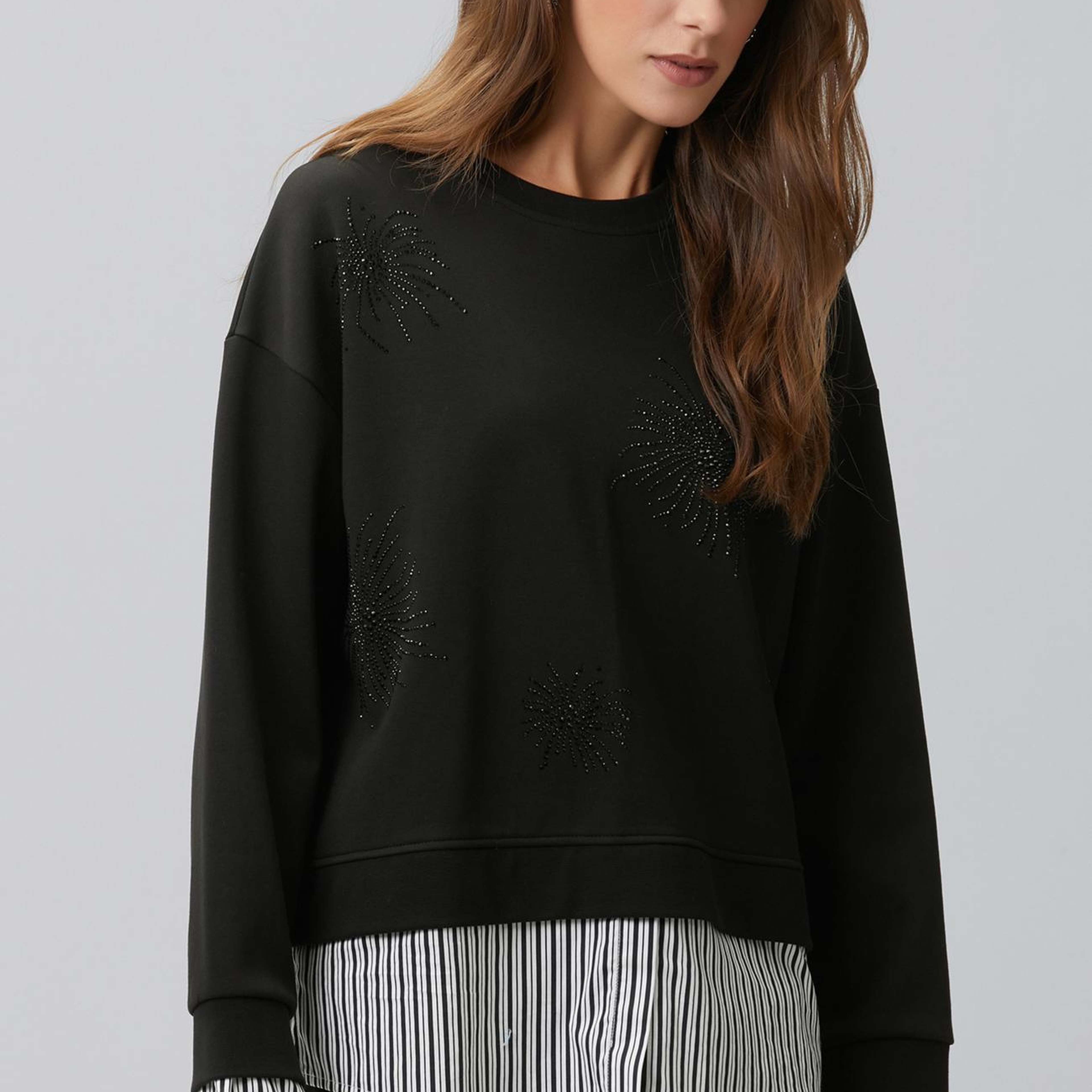 Network Kadın Siyah Taş Detaylı Dokuma Garnili Sweatshirt