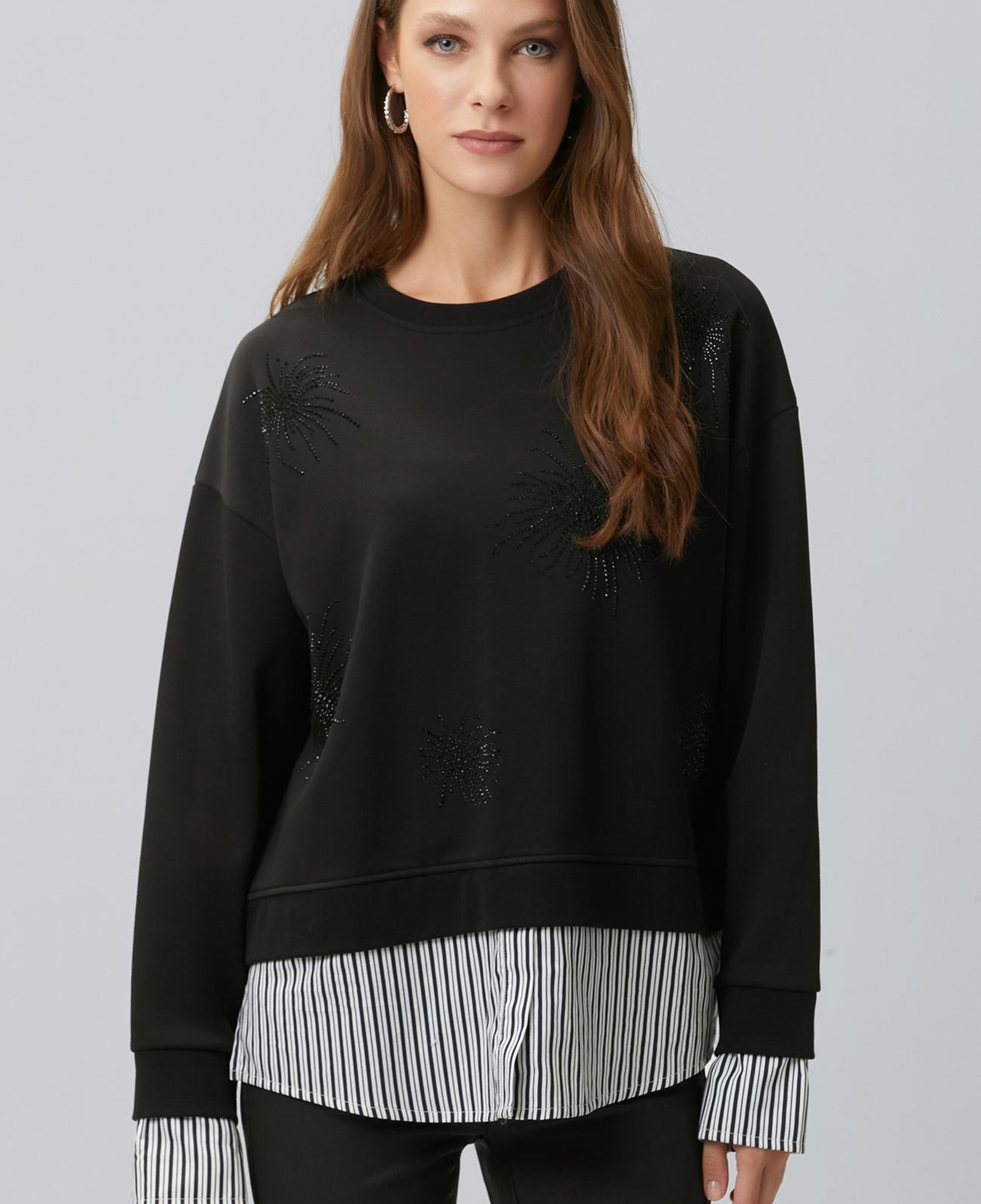Network Kadın Siyah Taş Detaylı Dokuma Garnili Sweatshirt