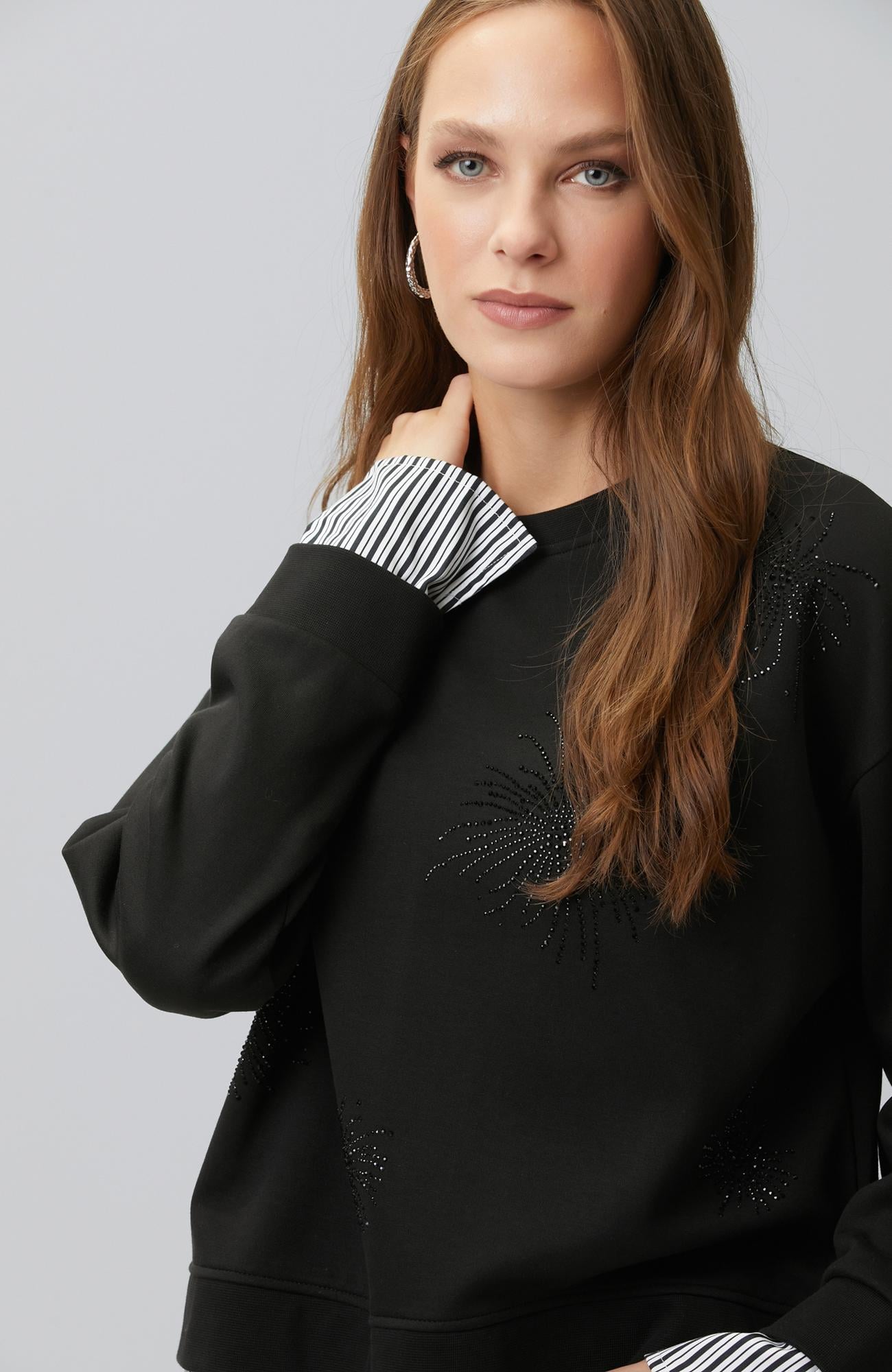 Network Kadın Siyah Taş Detaylı Dokuma Garnili Sweatshirt