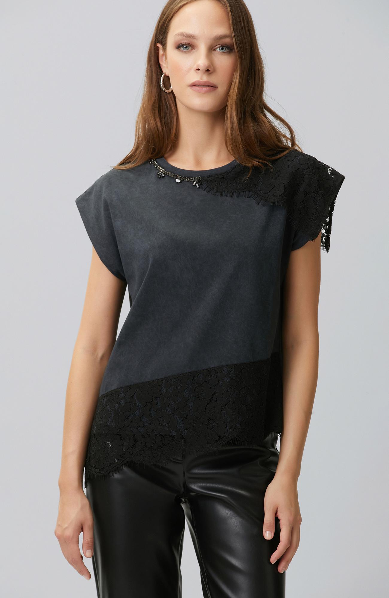 Network Kadın Antrasit Dantel Garni Detaylı T-shirt