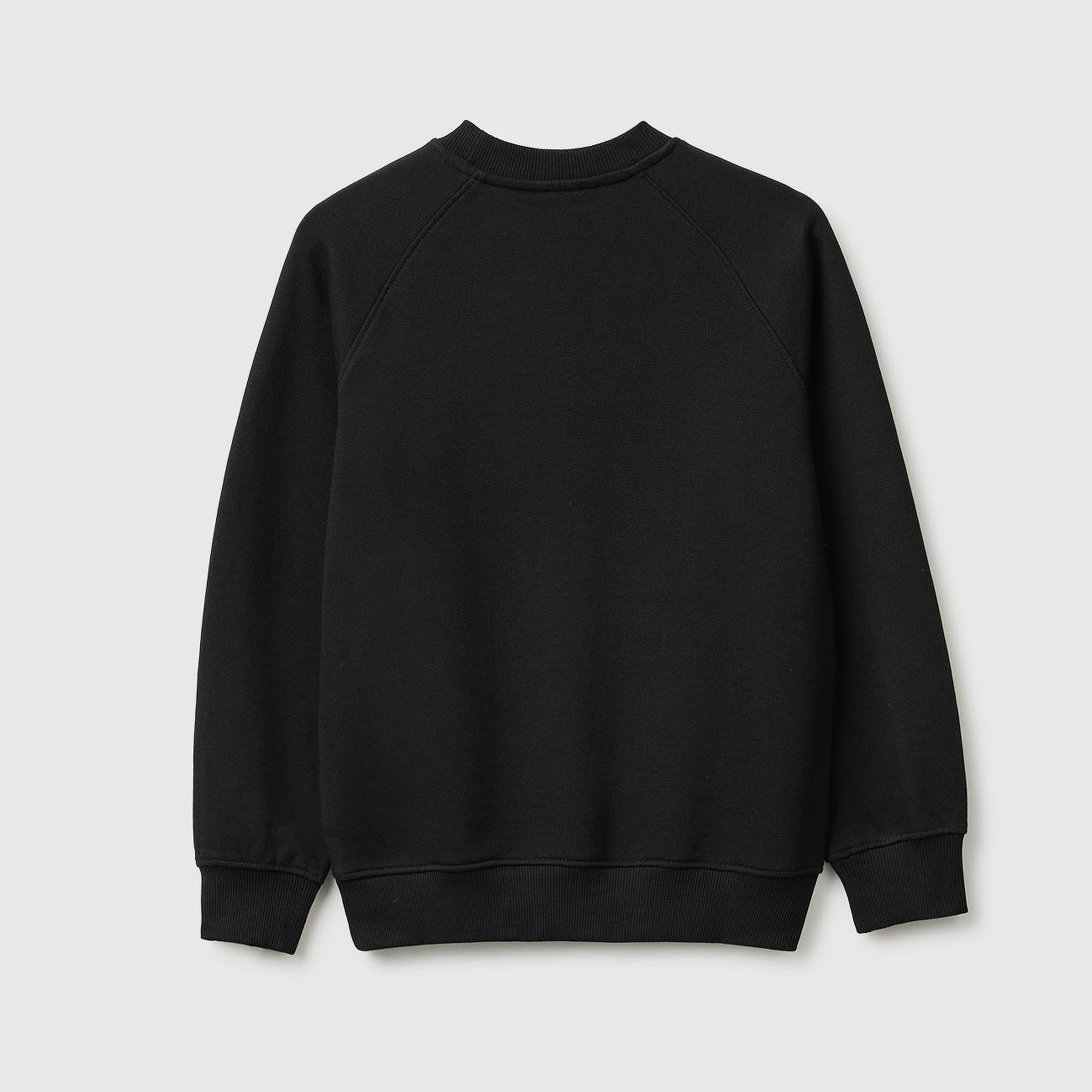 Erkek Çocuk Siyah Önü İşlemeli Ribanalı Reglan Kollu Bisiklet Yaka Sweatshirt