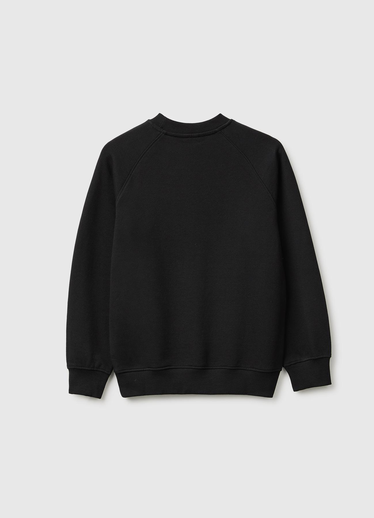 Erkek Çocuk Siyah Önü İşlemeli Ribanalı Reglan Kollu Bisiklet Yaka Sweatshirt