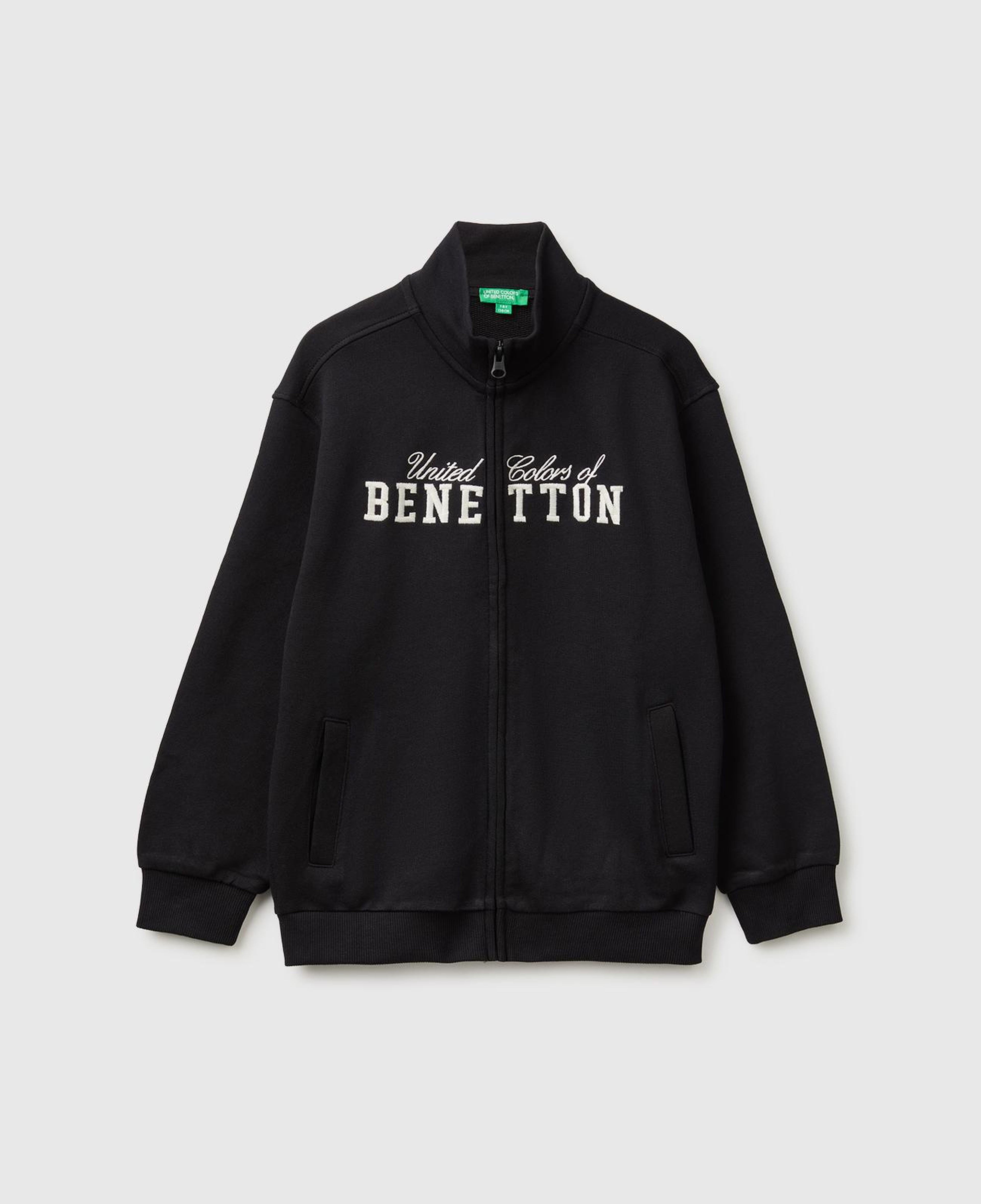 Erkek Çocuk Siyah Önü İşlemeli Ribanalı Cepli Fermuarlı Dik Yaka Sweatshirt