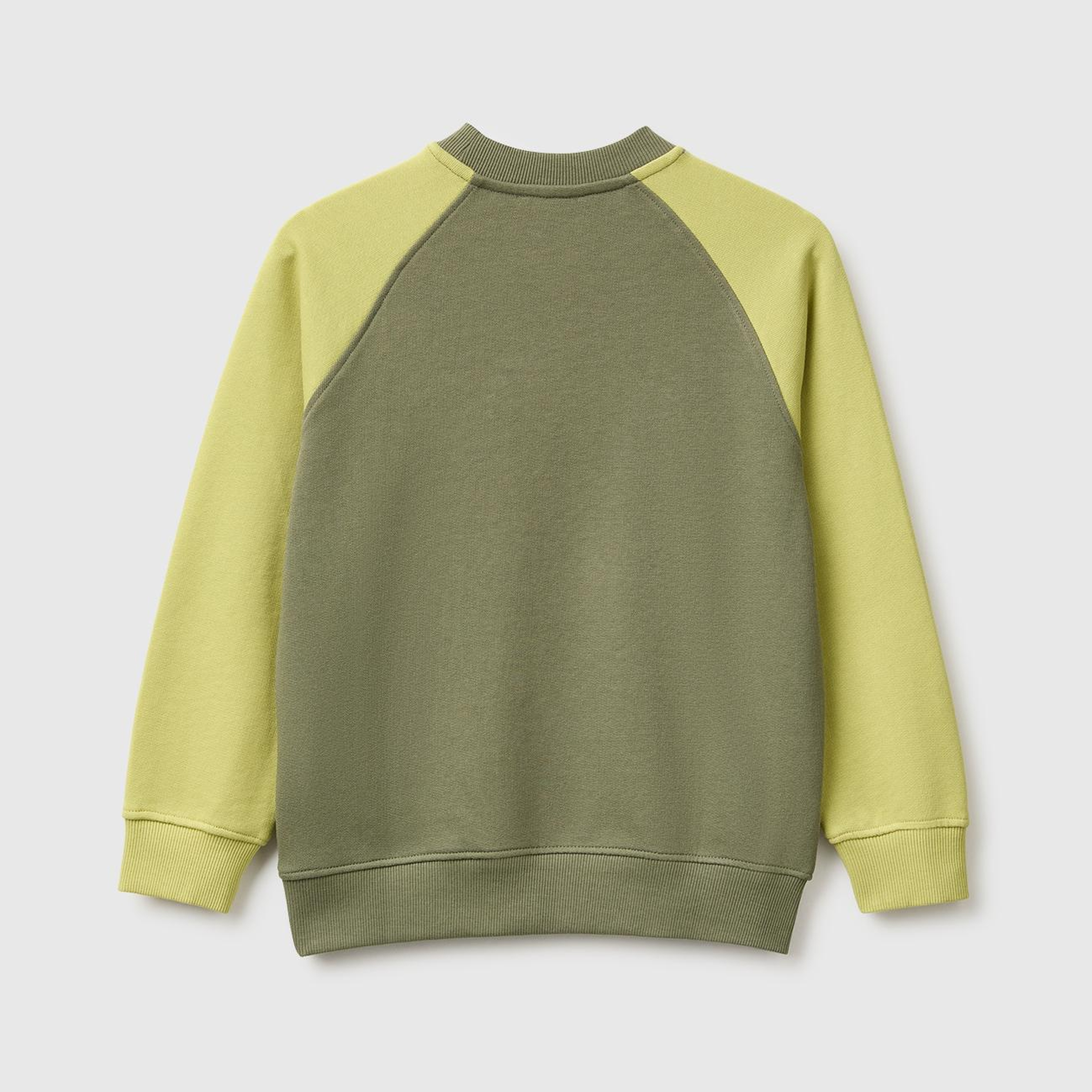 Erkek Çocuk Haki Önü İşlemeli Ribanalı Reglan Kollu Bisiklet Yaka Sweatshirt