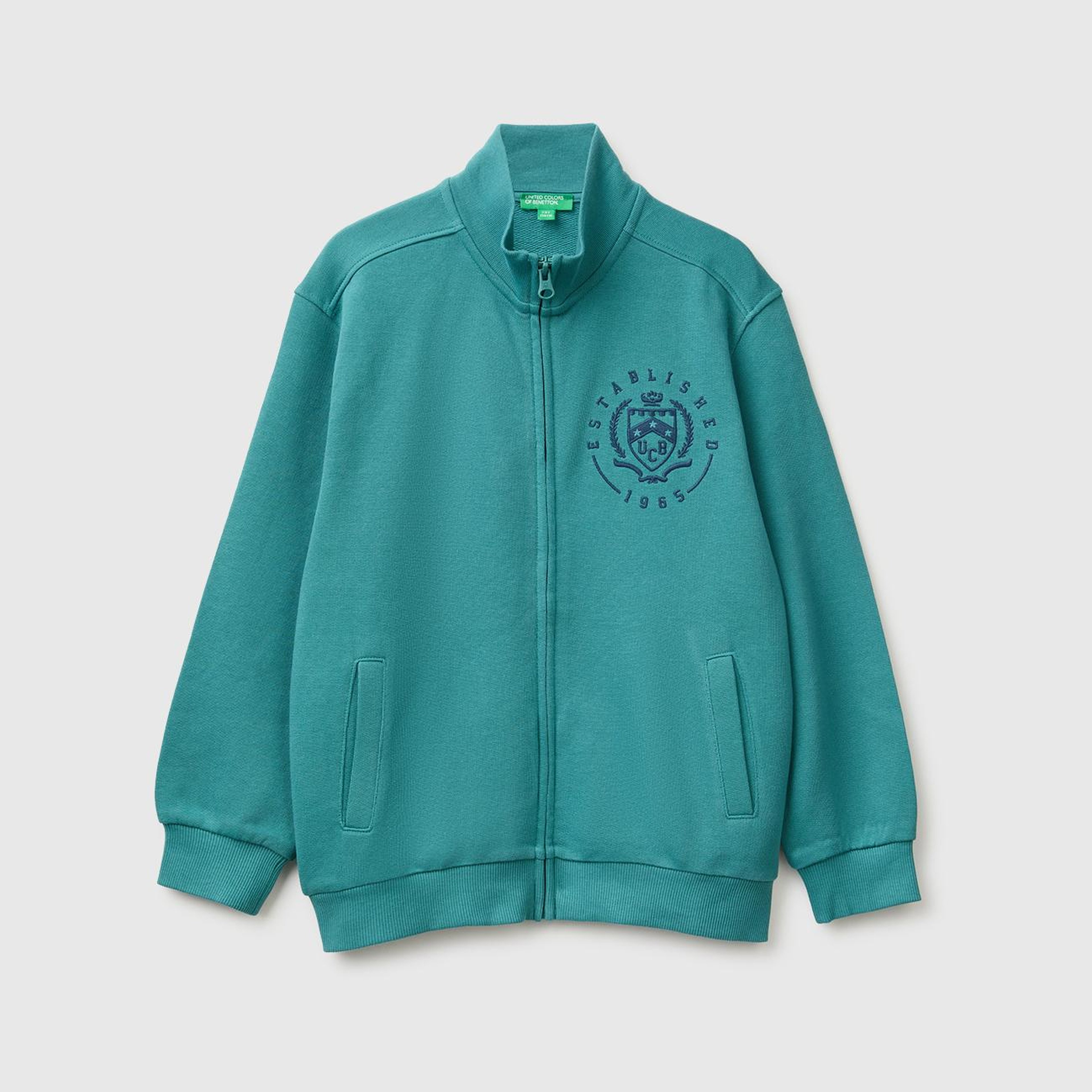 Erkek Çocuk Petrol Yeşili Önü İşlemeli Ribanalı Cepli Fermuarlı Dik Yaka Sweatshirt