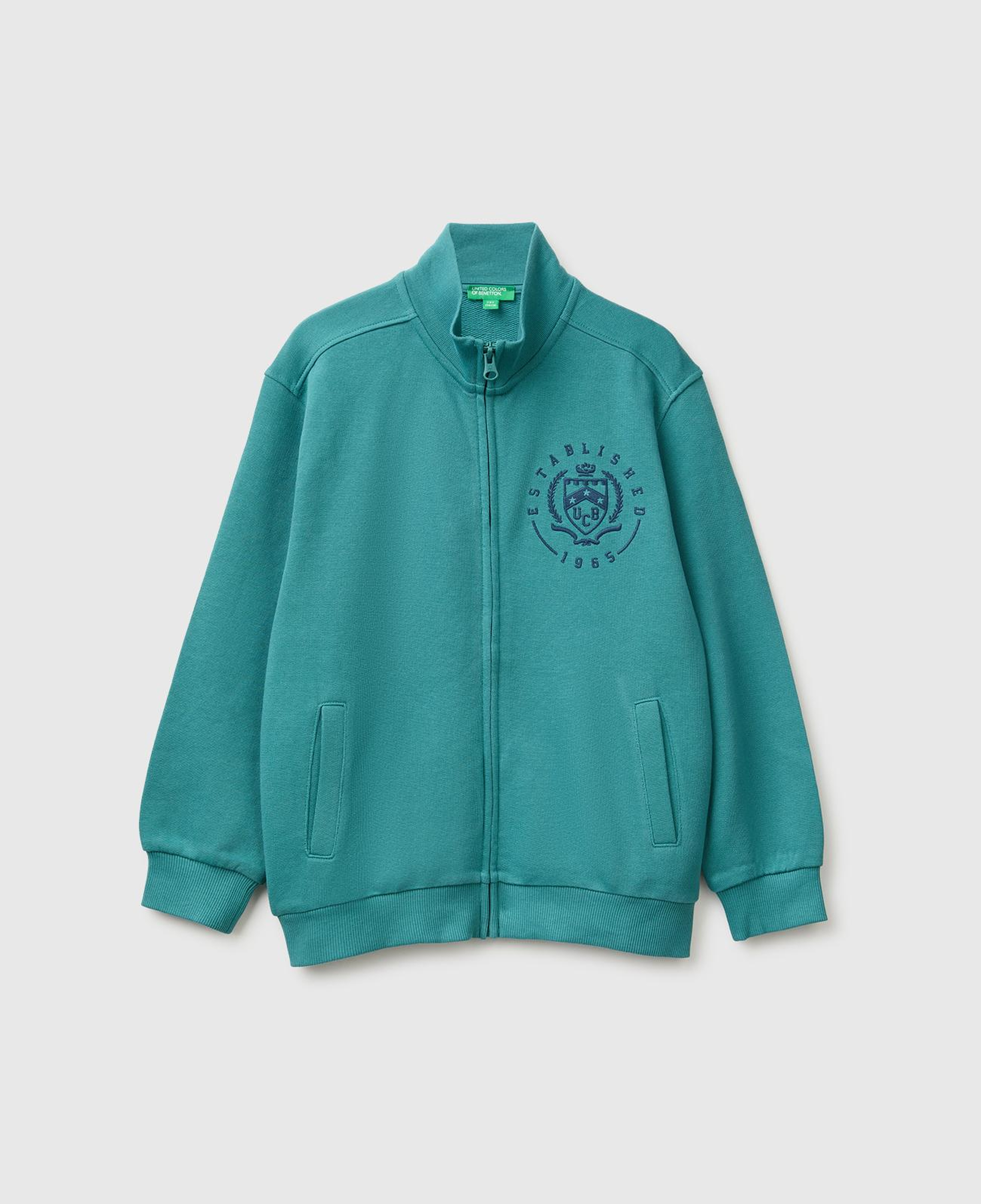 Erkek Çocuk Petrol Yeşili Önü İşlemeli Ribanalı Cepli Fermuarlı Dik Yaka Sweatshirt