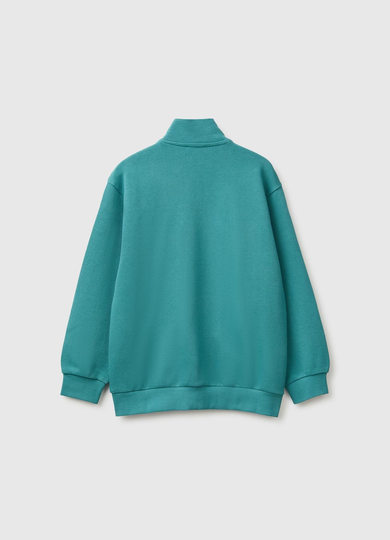 Erkek Çocuk Petrol Yeşili Önü İşlemeli Ribanalı Cepli Fermuarlı Dik Yaka Sweatshirt