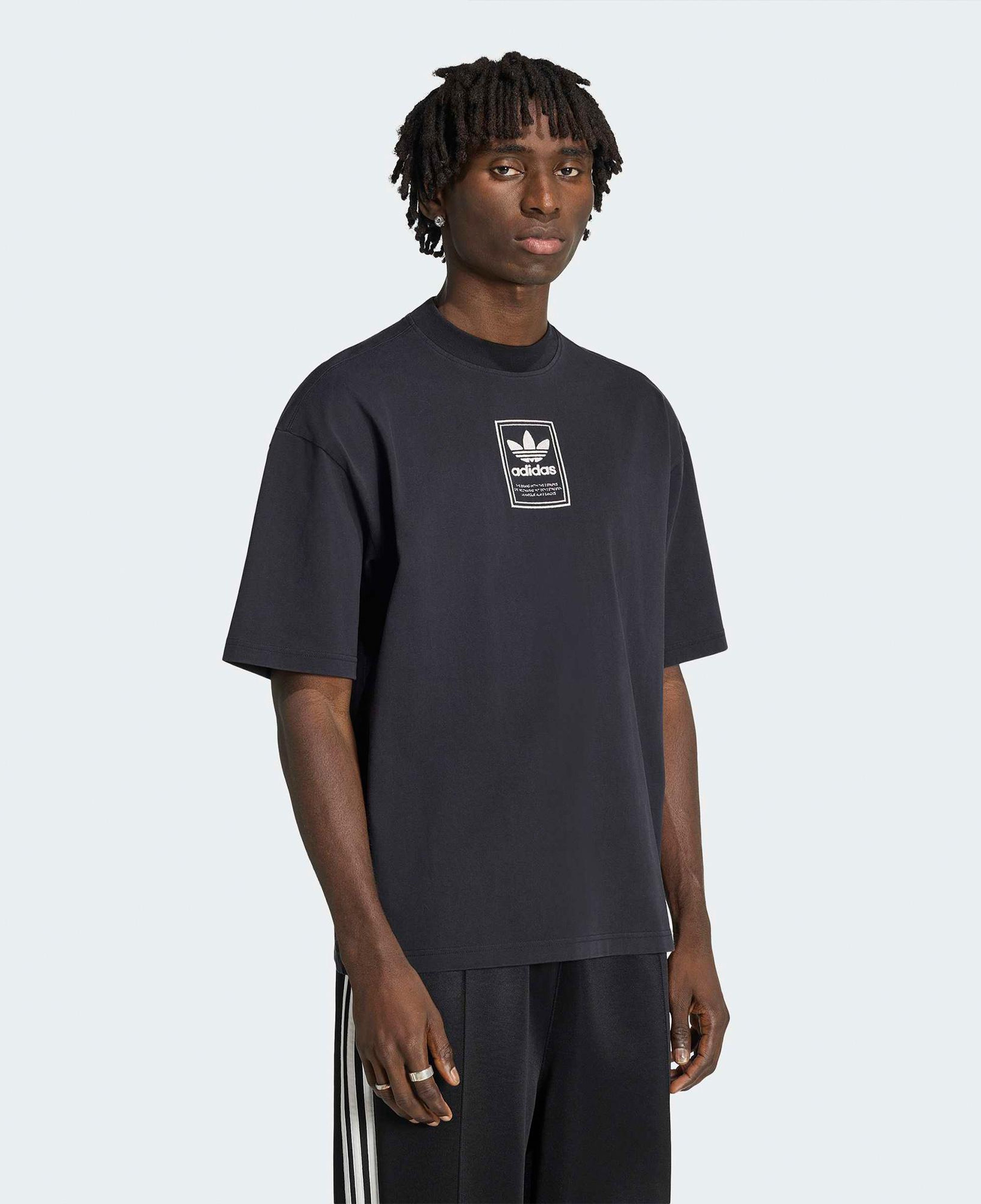 adidas Elevated Grafik Te Erkek Siyah T-Shirt