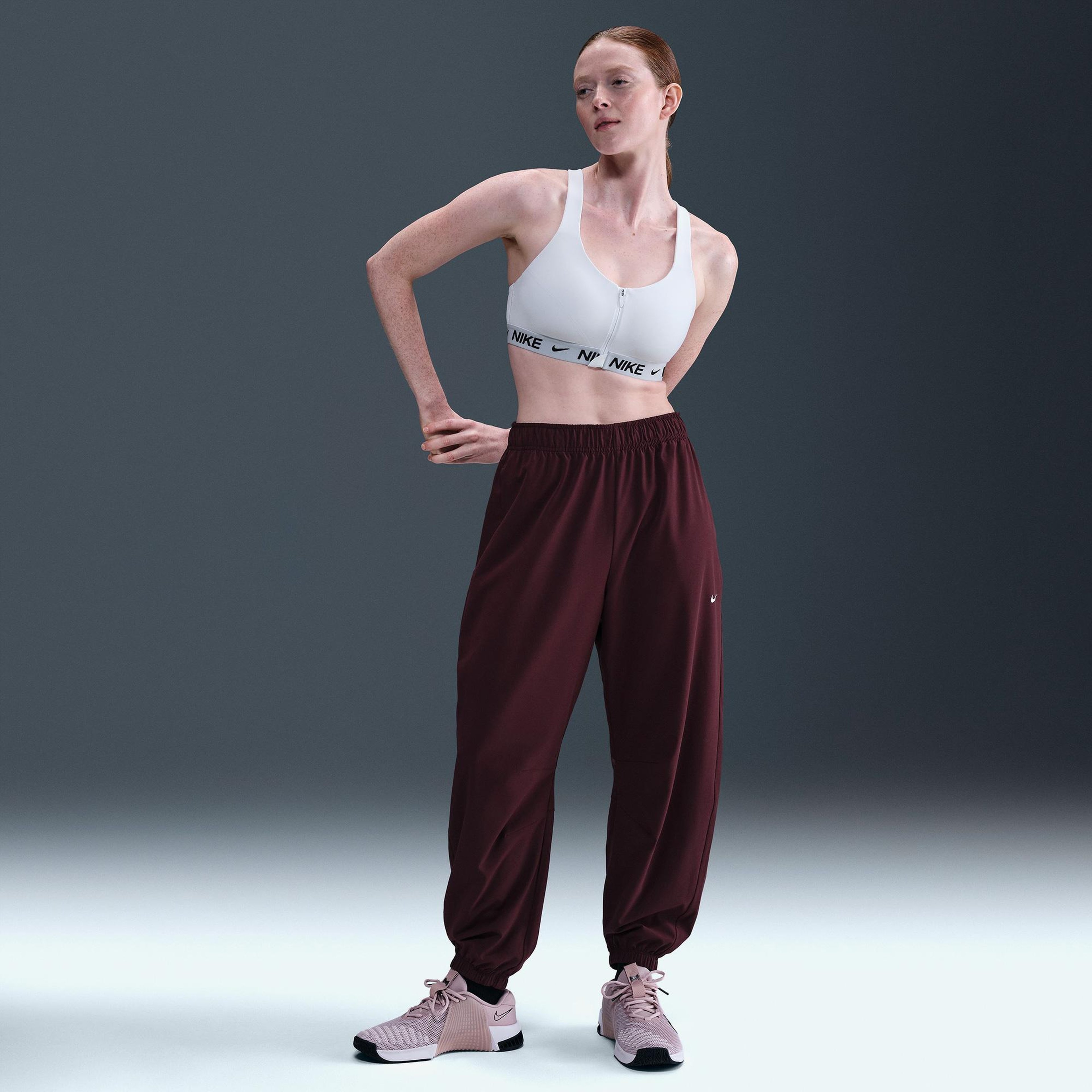 Nike Indy High Support Kadın Beyaz Bra
