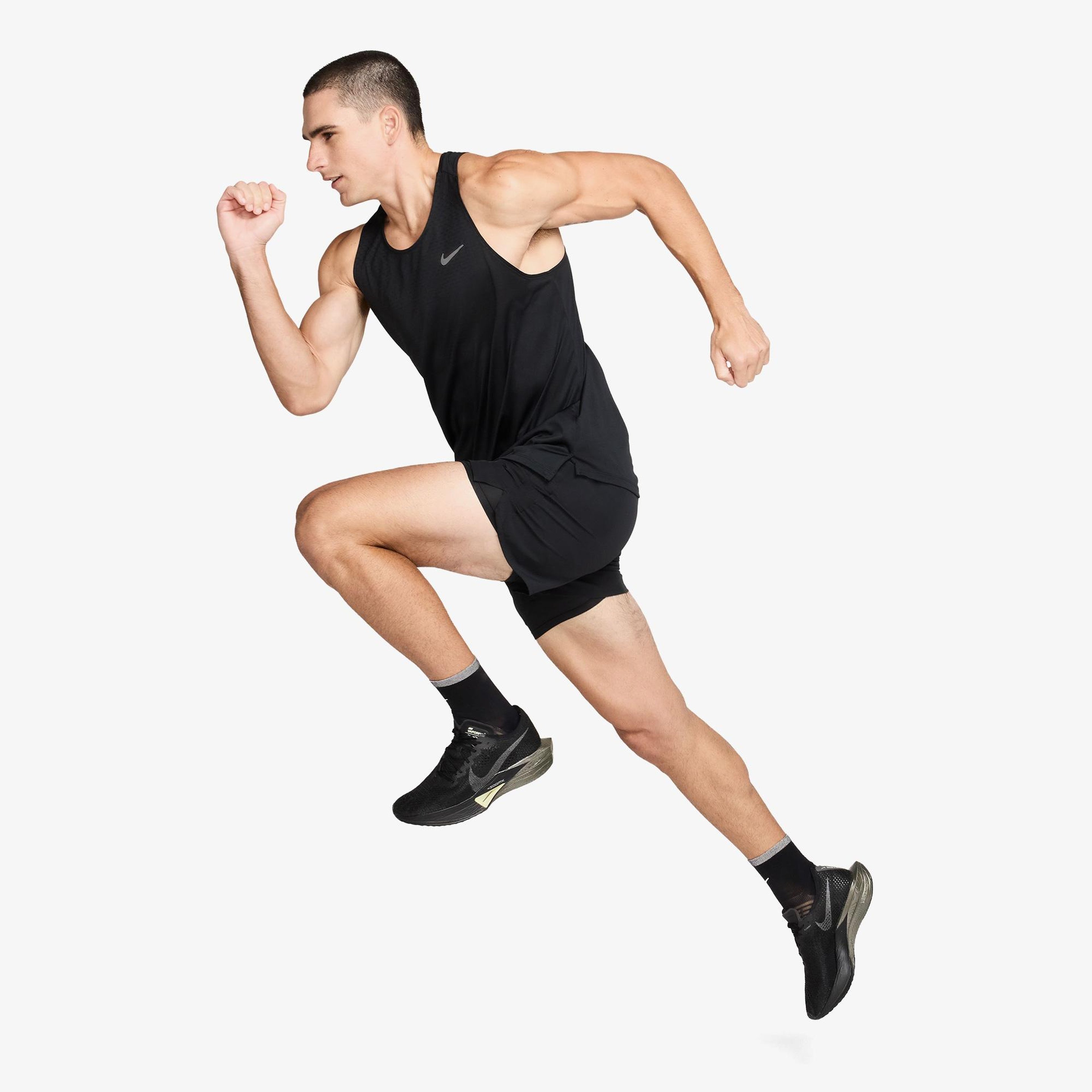Nike Dri-Fit Stride Erkek Siyah Kolsuz T-Shirt