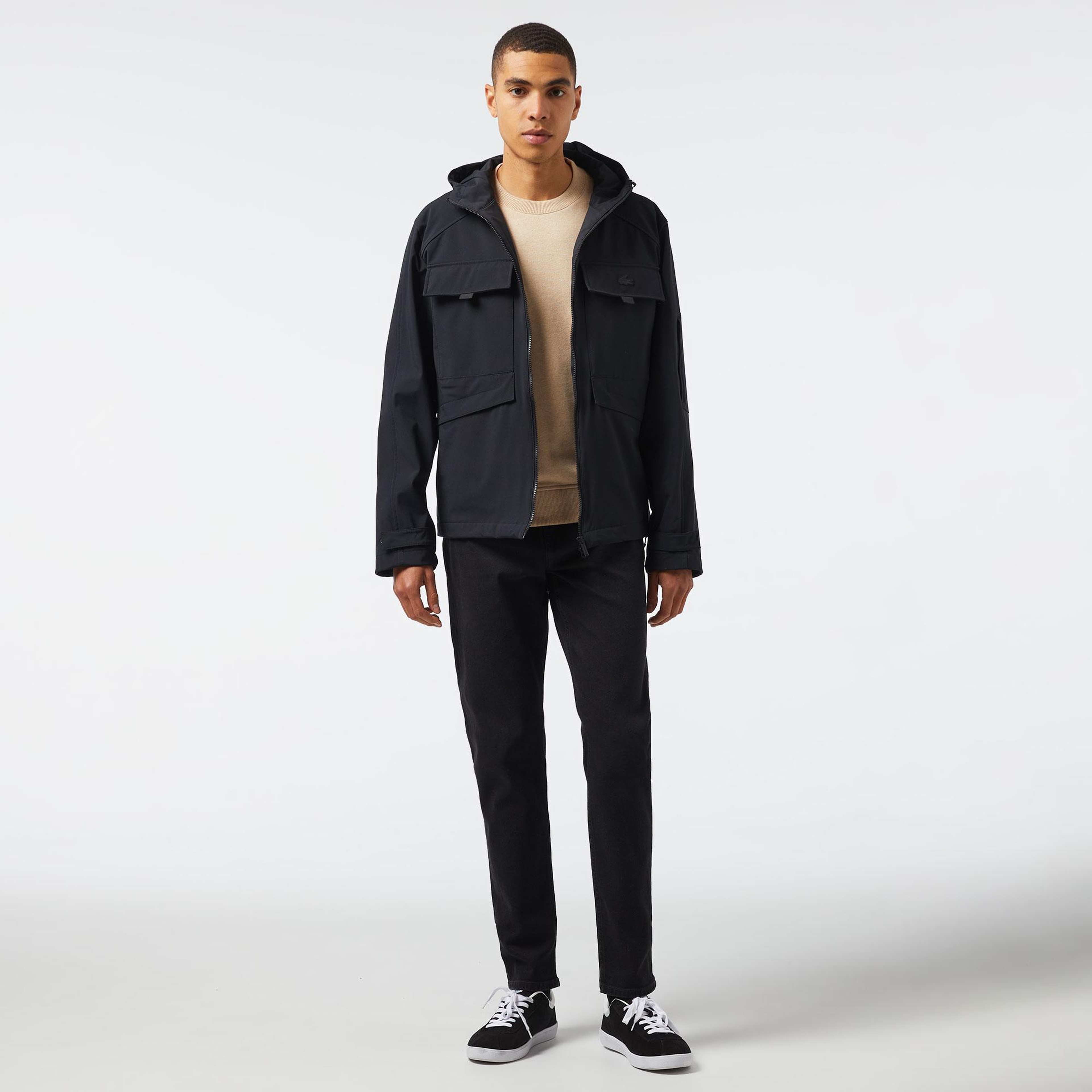 Erkek Relaxed Fit Kapüşonlu Baskılı Siyah Yağmurluk