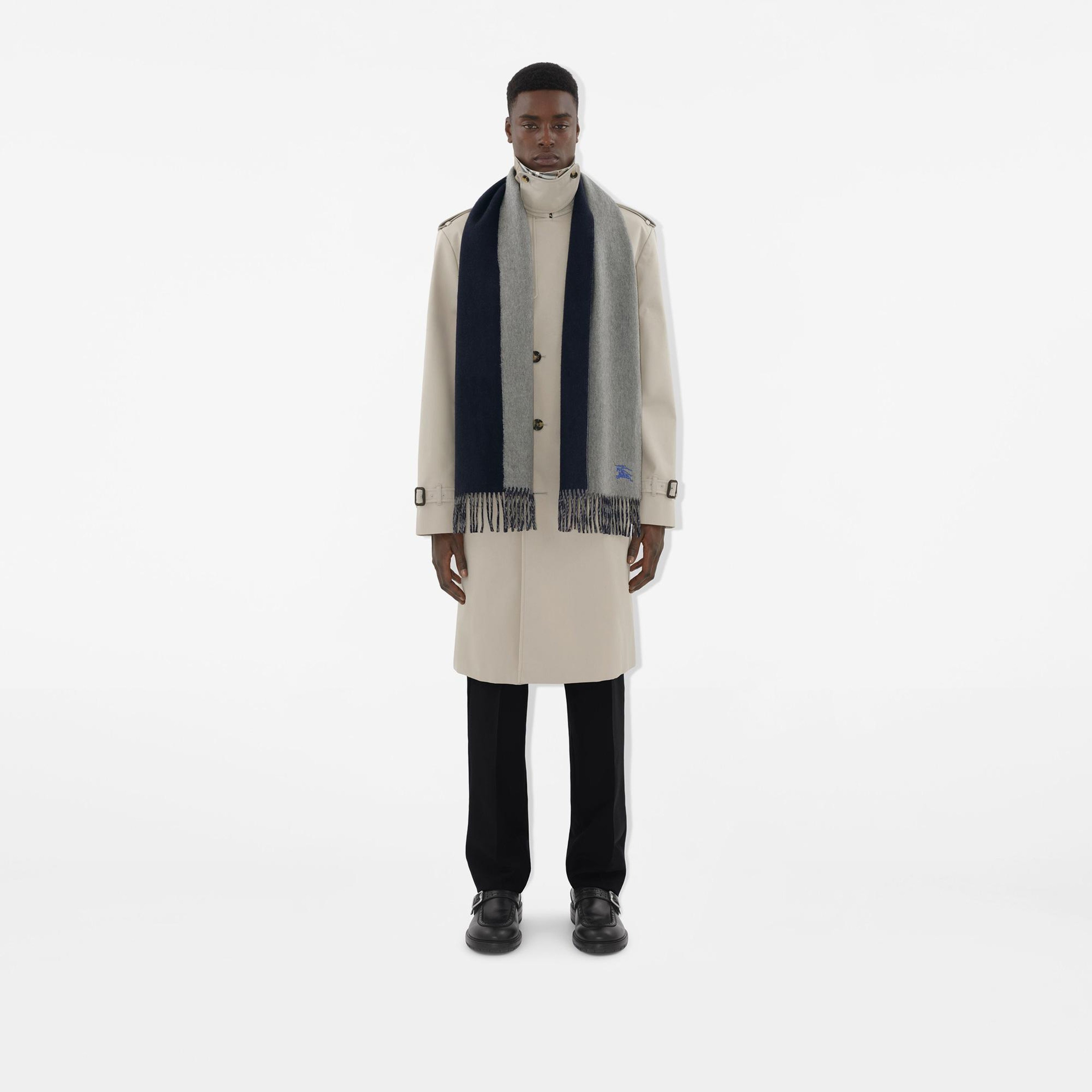 Burberry Knight Solid Kadın Gri Atkı