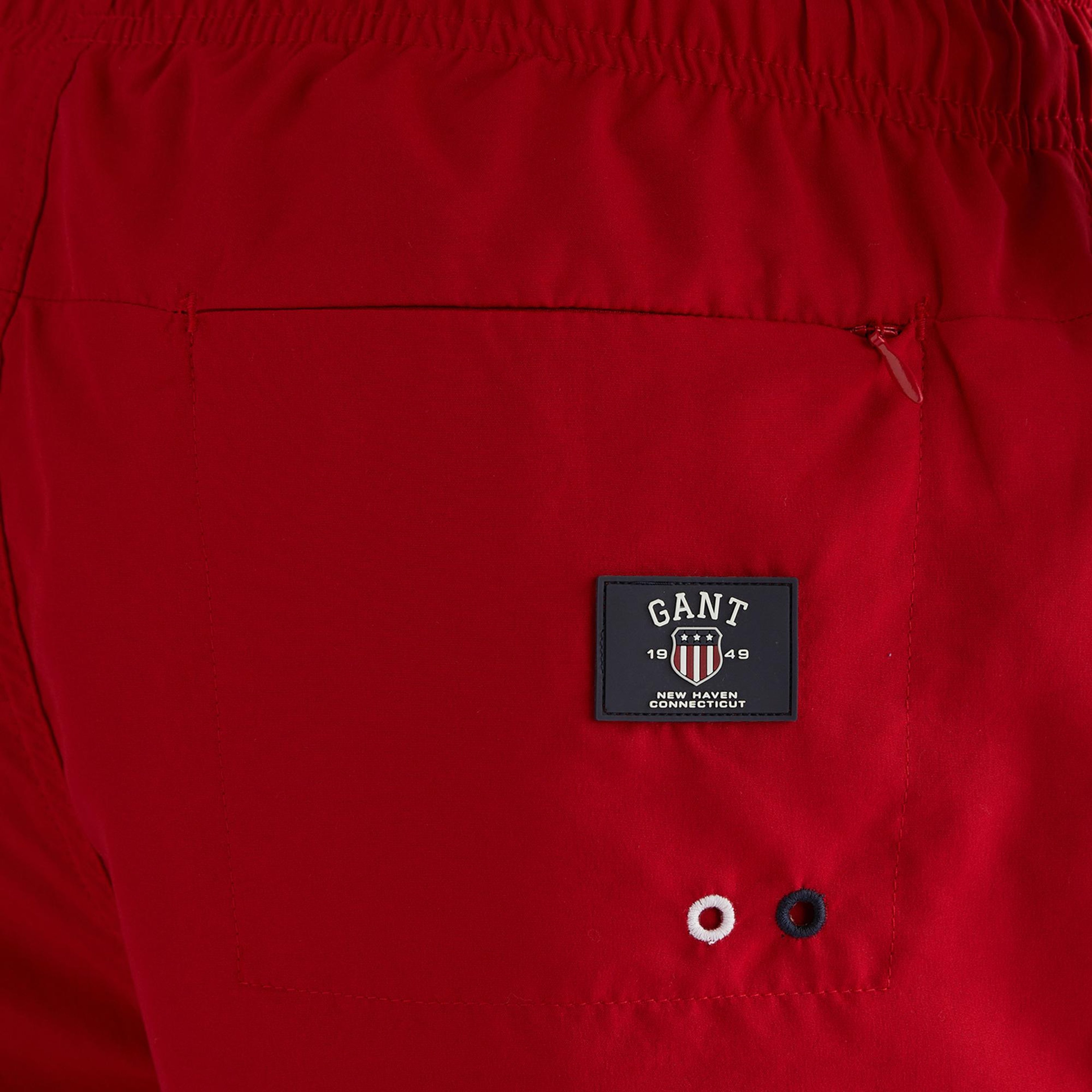 GANT Erkek Kırmızı Regular Fit Logolu Deniz Şortu