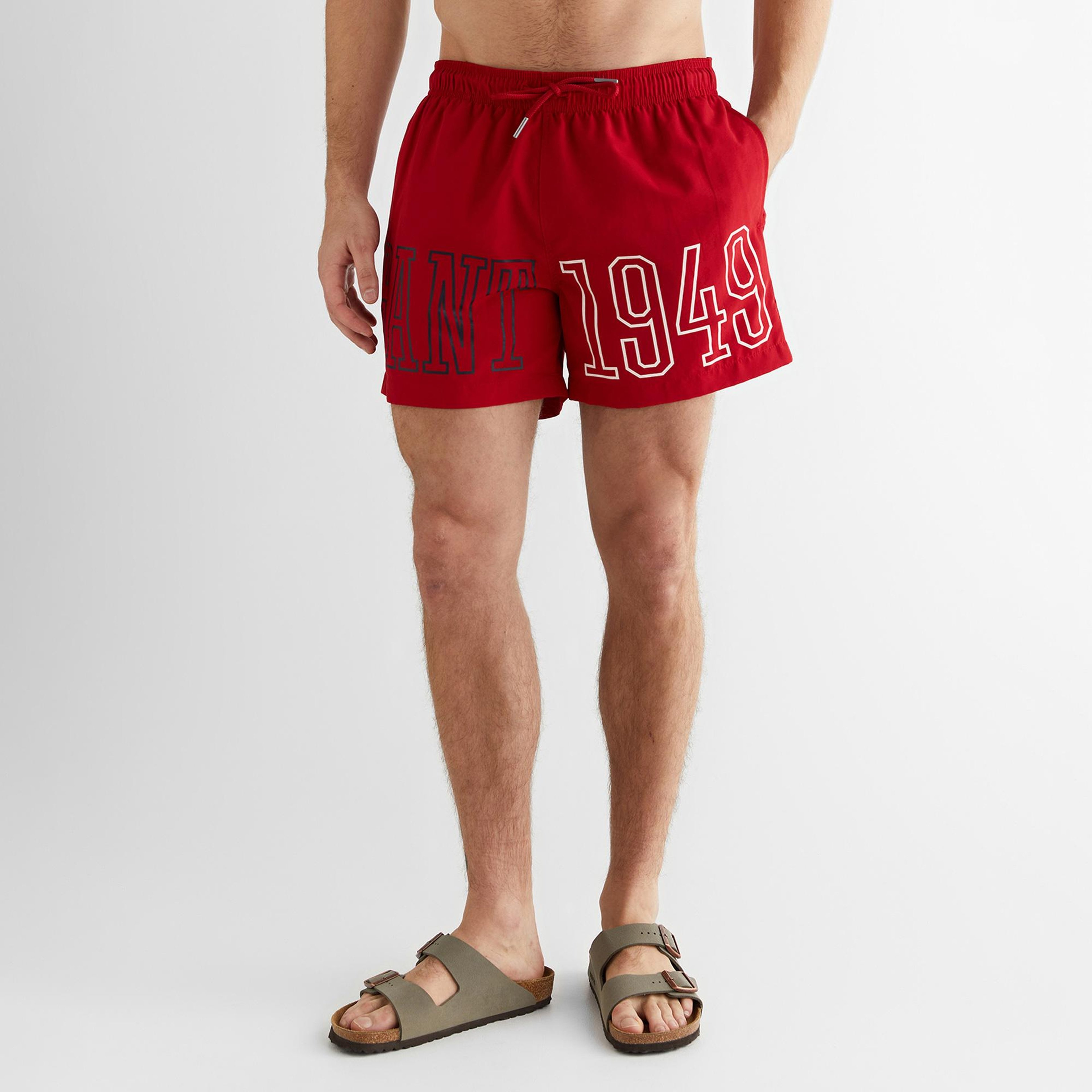 GANT Erkek Kırmızı Regular Fit Logolu Deniz Şortu