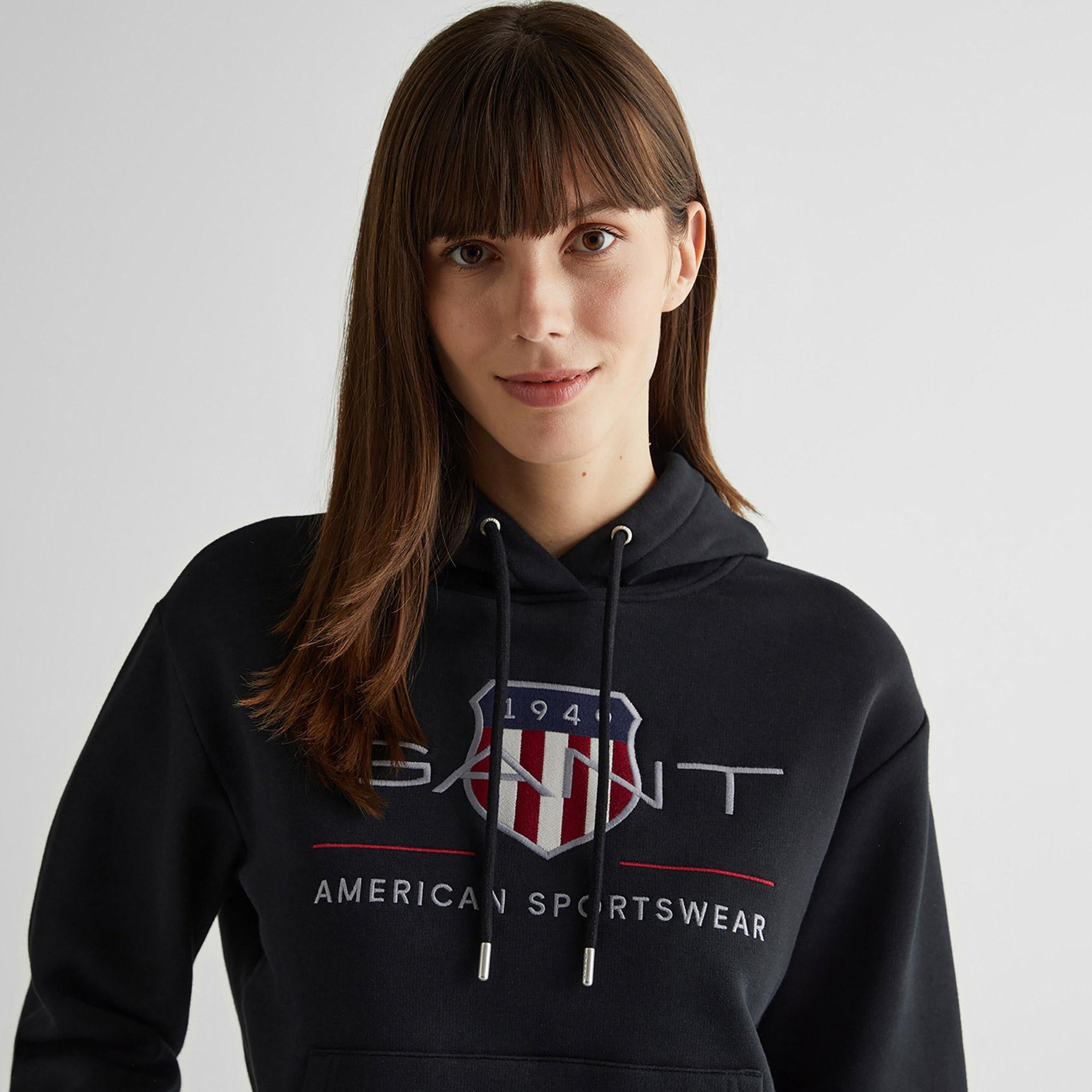 GANT Kadın Siyah Relaxed Fit Kapüşonlu Logolu Sweatshirt