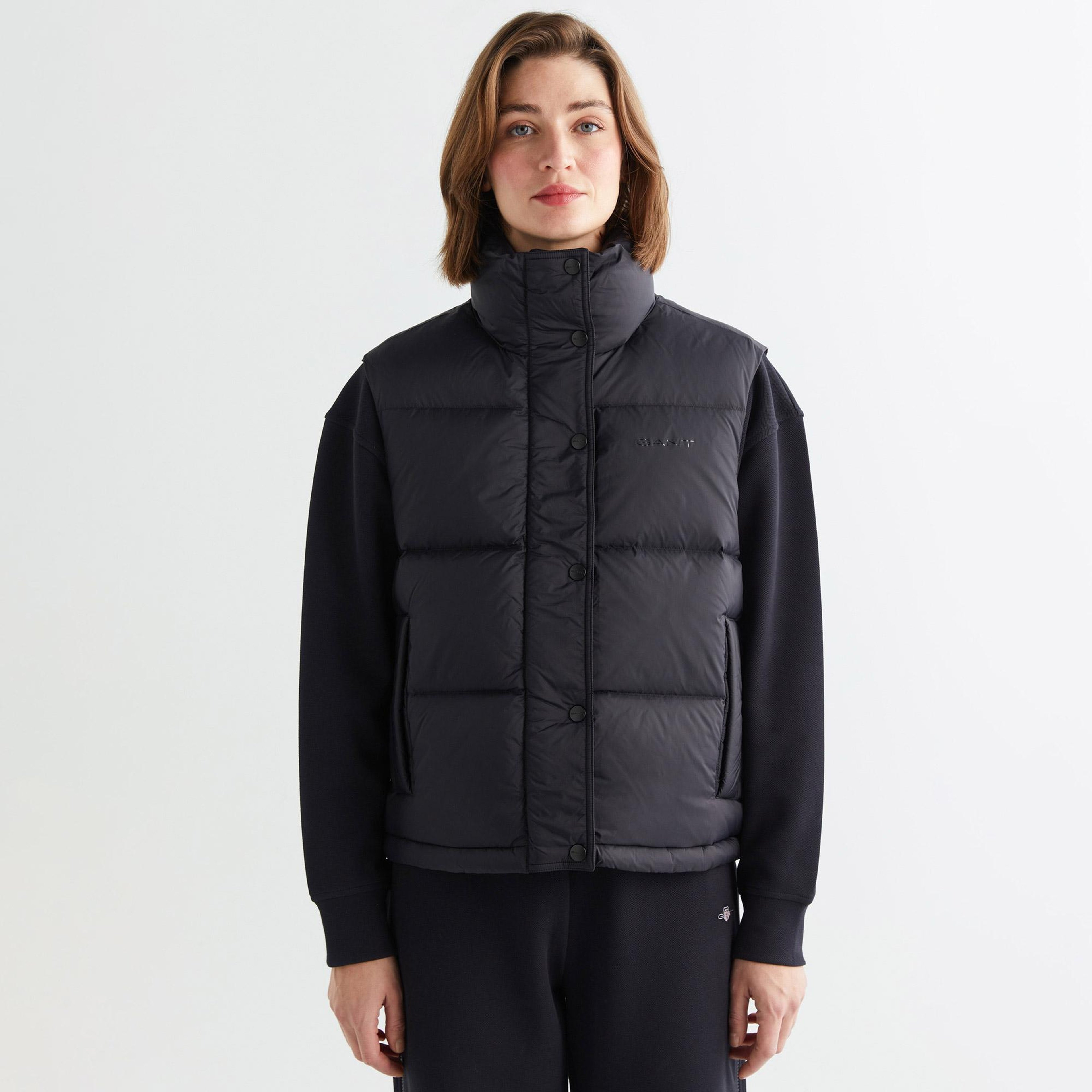 GANT Kadın Siyah Relaxed Fit Fermuarlı Logolu Yelek