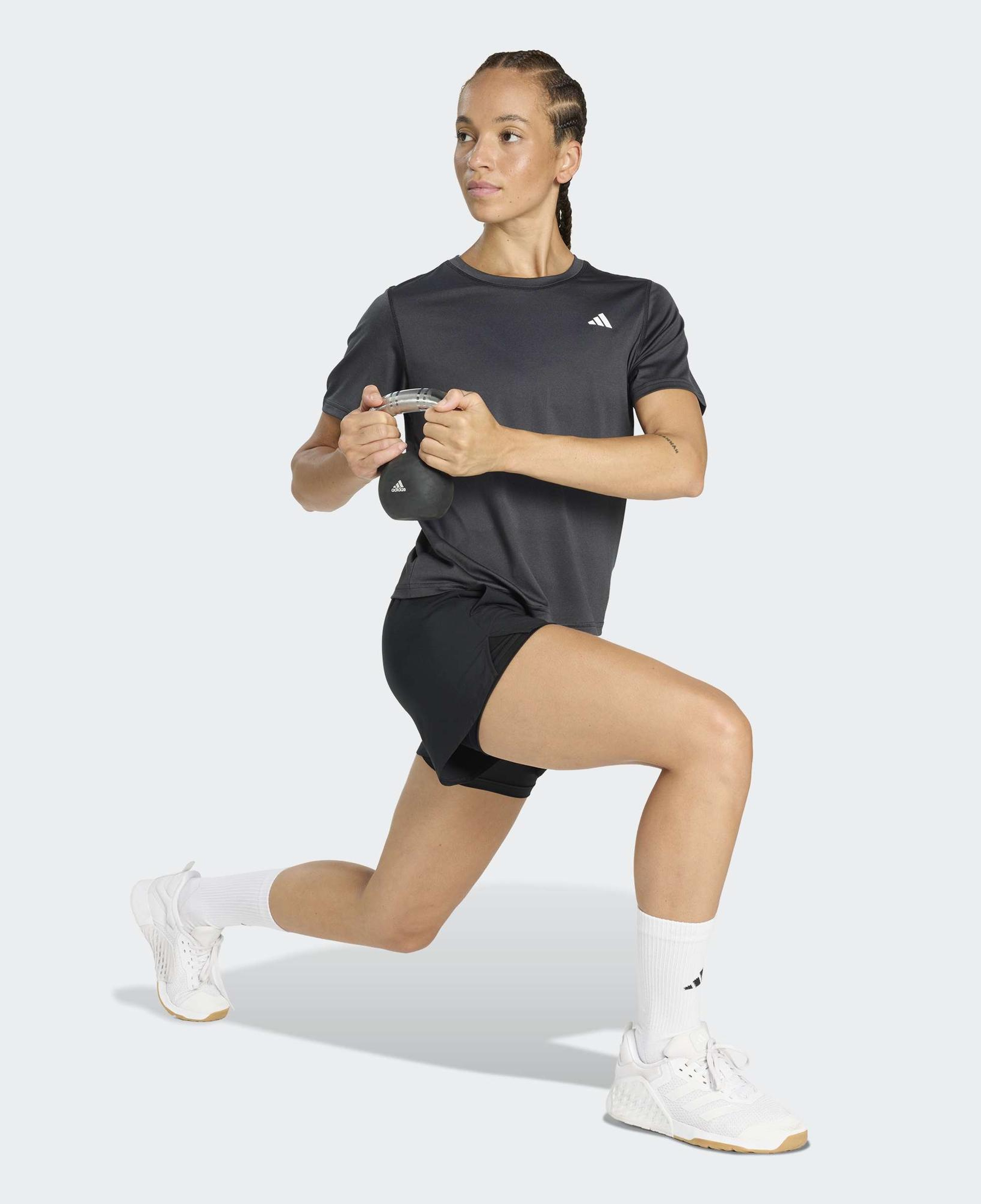 adidas Workout Essentials Crew Neck Kadın Siyah Antrenman T-Shirt