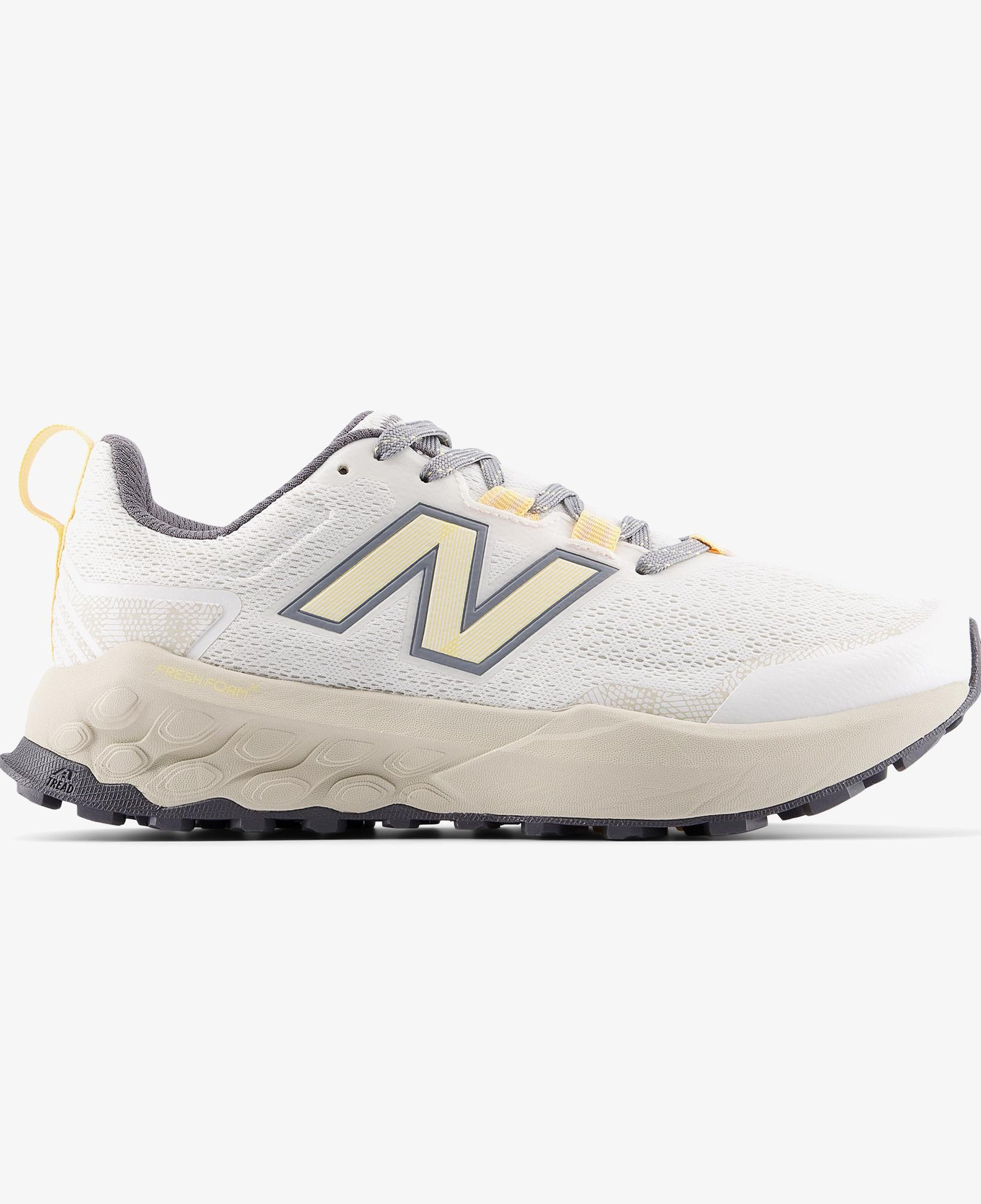 New Balance GAROe Kadın Beyaz Koşu Ayakkabısı